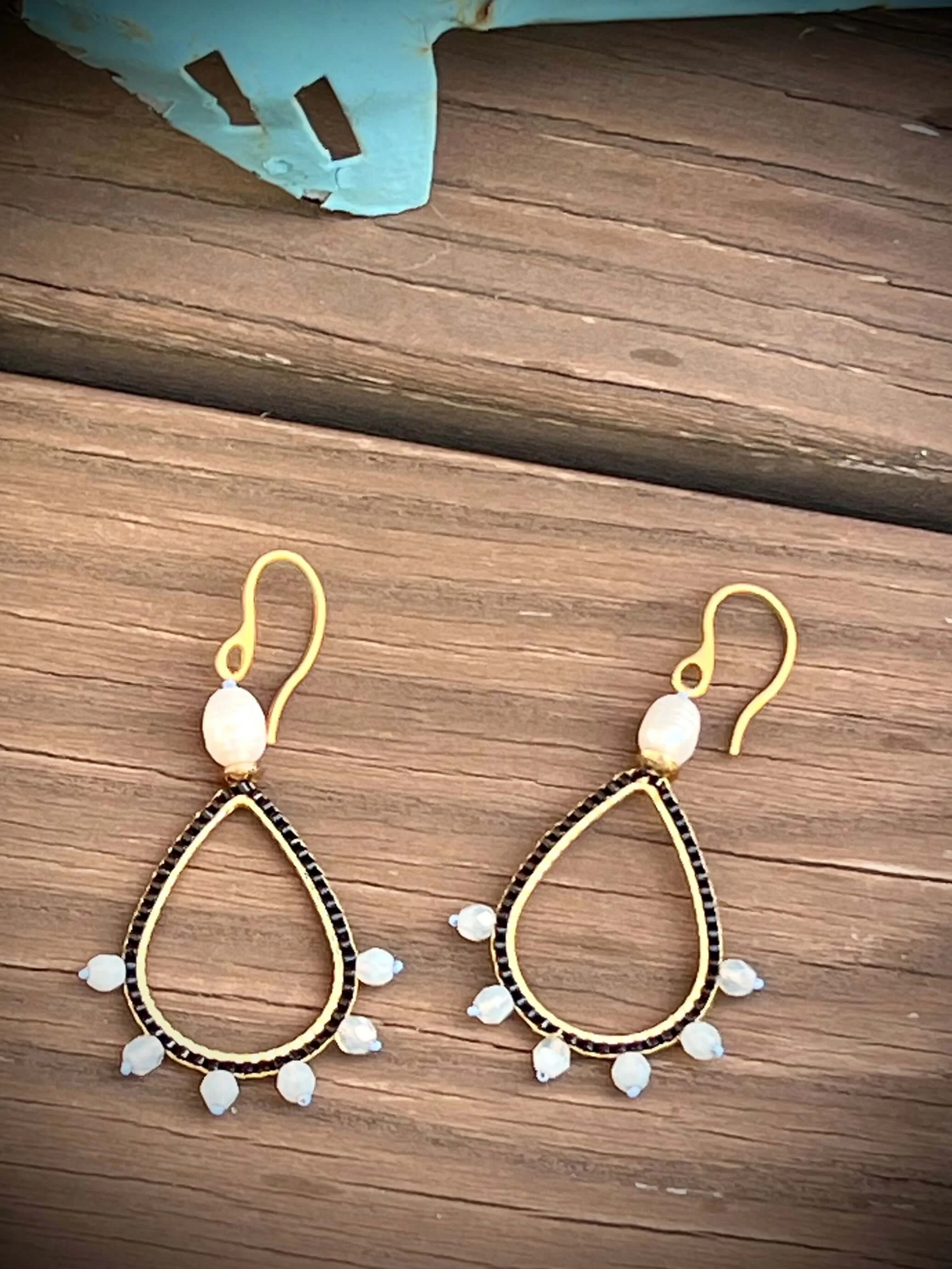 frohlotte-ohrringe-eleni-upgecycleter schmuck19.jpeg