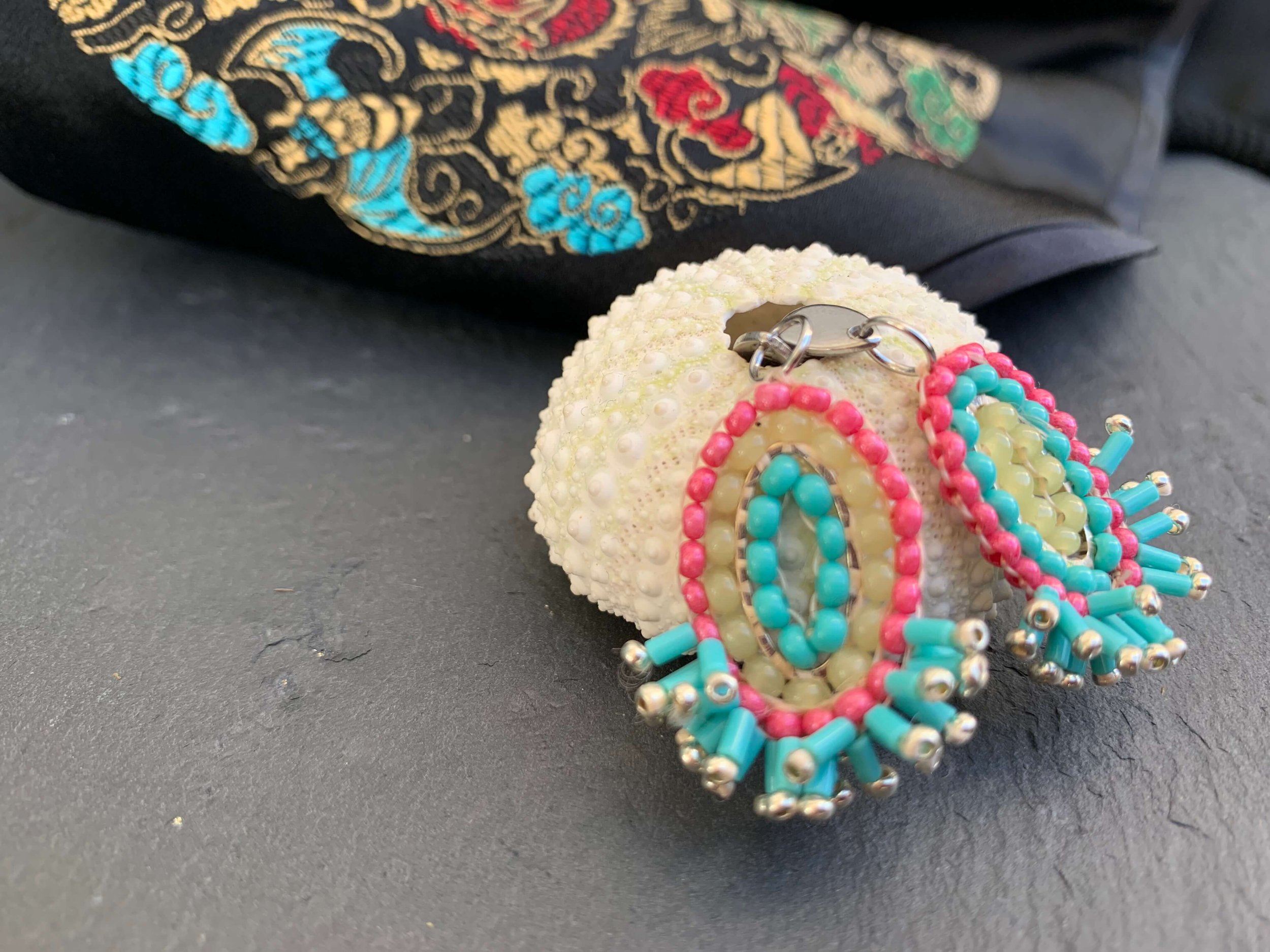 frohlotte-ohrringe-gabi glamour-upgecycleter schmuck8.jpeg