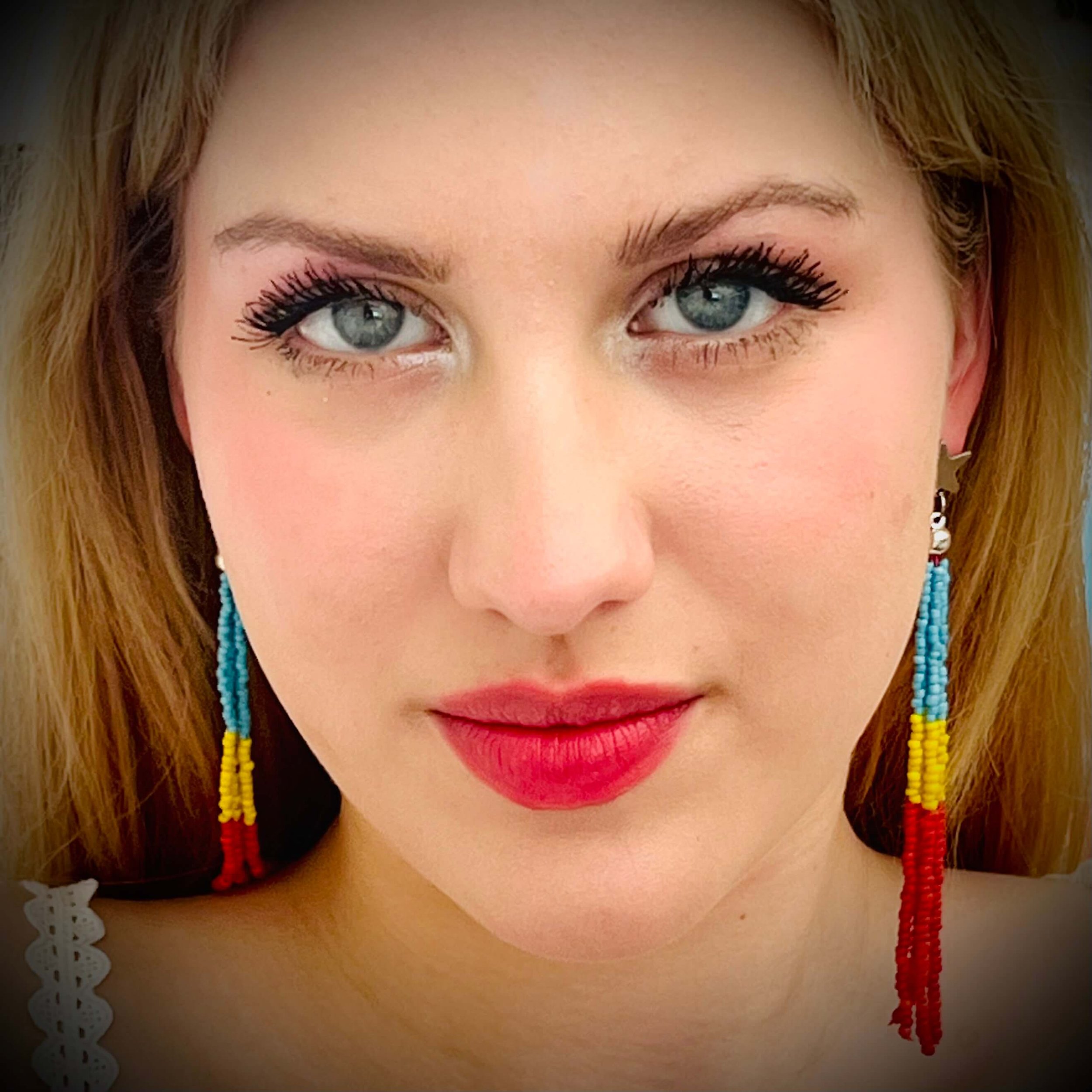 frohlotte-ohrringe-lange lara-upgecycleter schmuck5.jpeg