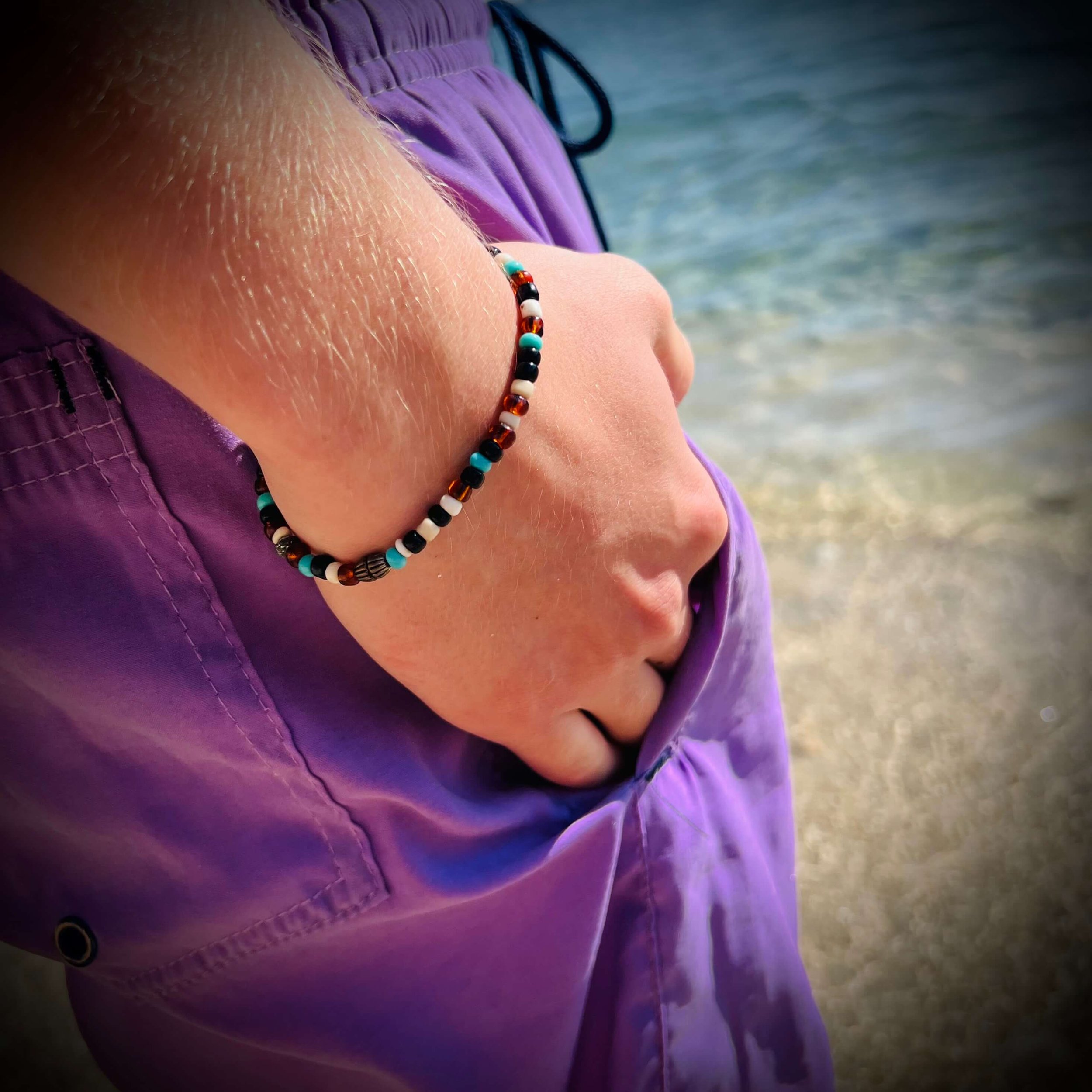 frohlotte-armband-carlo-upgecycleter schmuck 2.jpeg