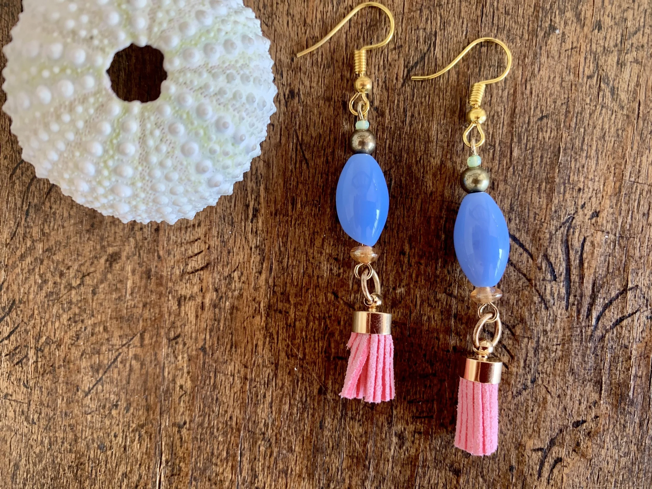 frohlotte-ohrringe-blau-rosa-bommel.jpeg