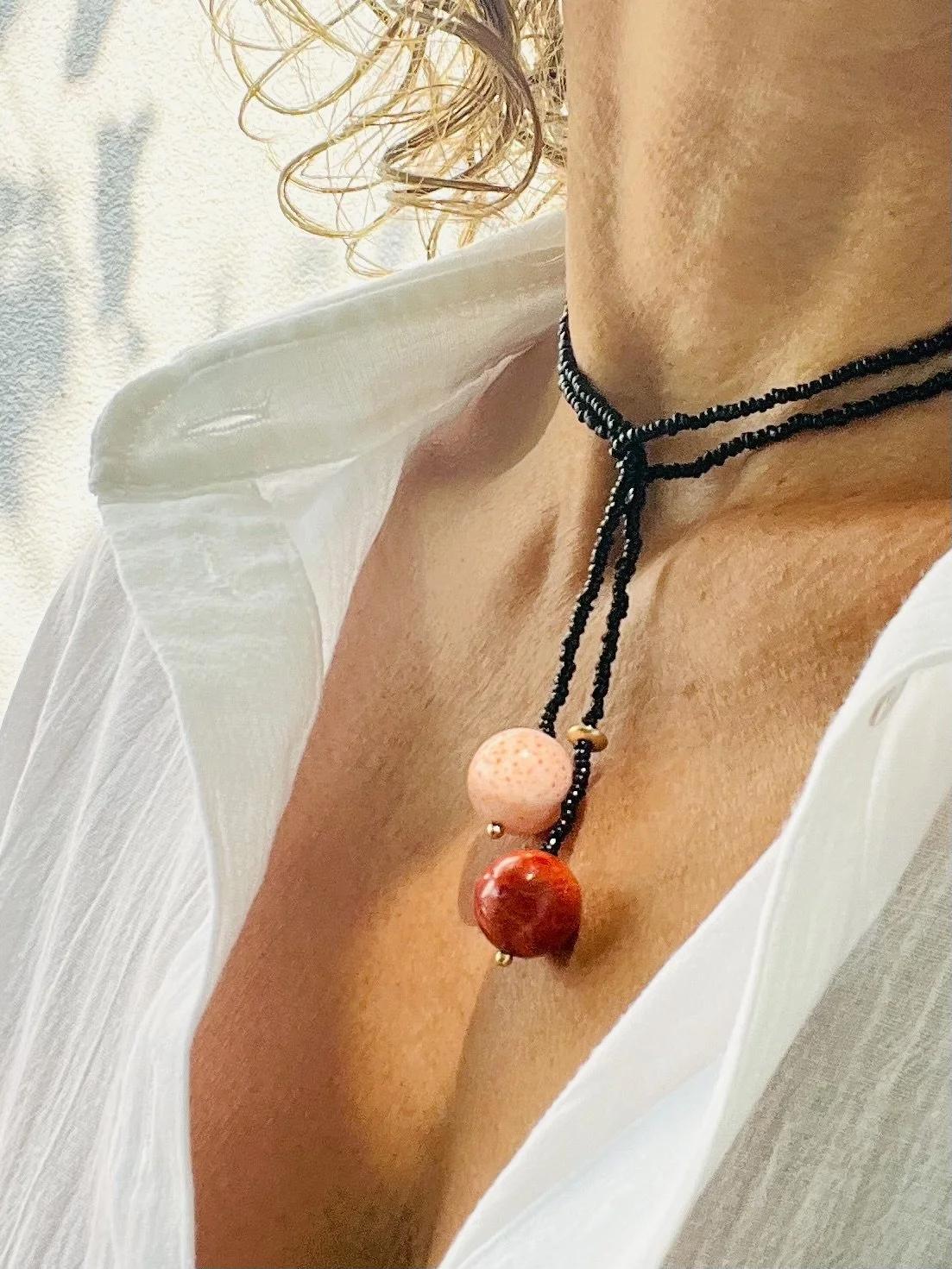 Bindi Belle Wickelkette kurz getragen