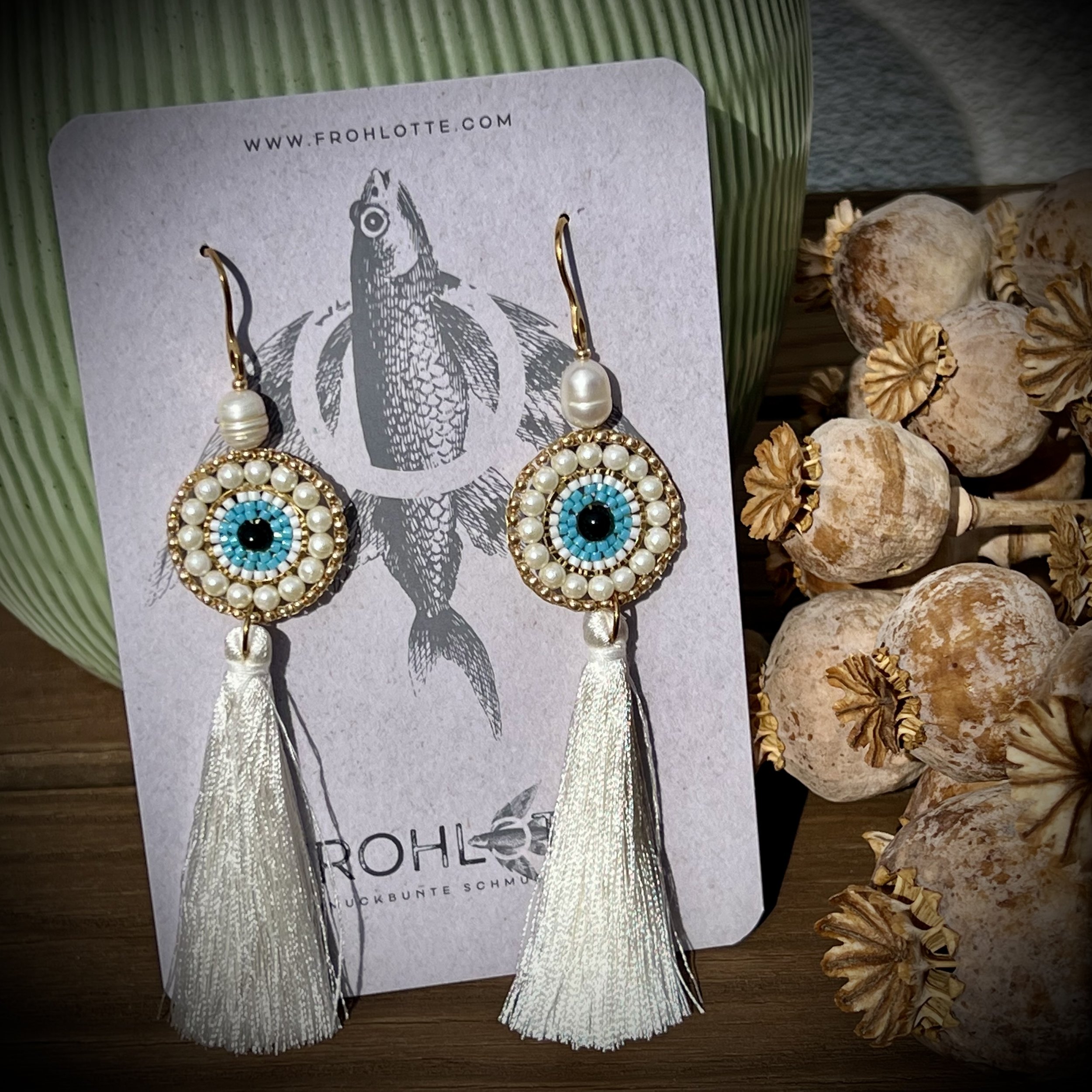 Upgecyclete Ohrringe "Gabi Glamour Evil Eye" aus Vintage-Perlen von frohlotte