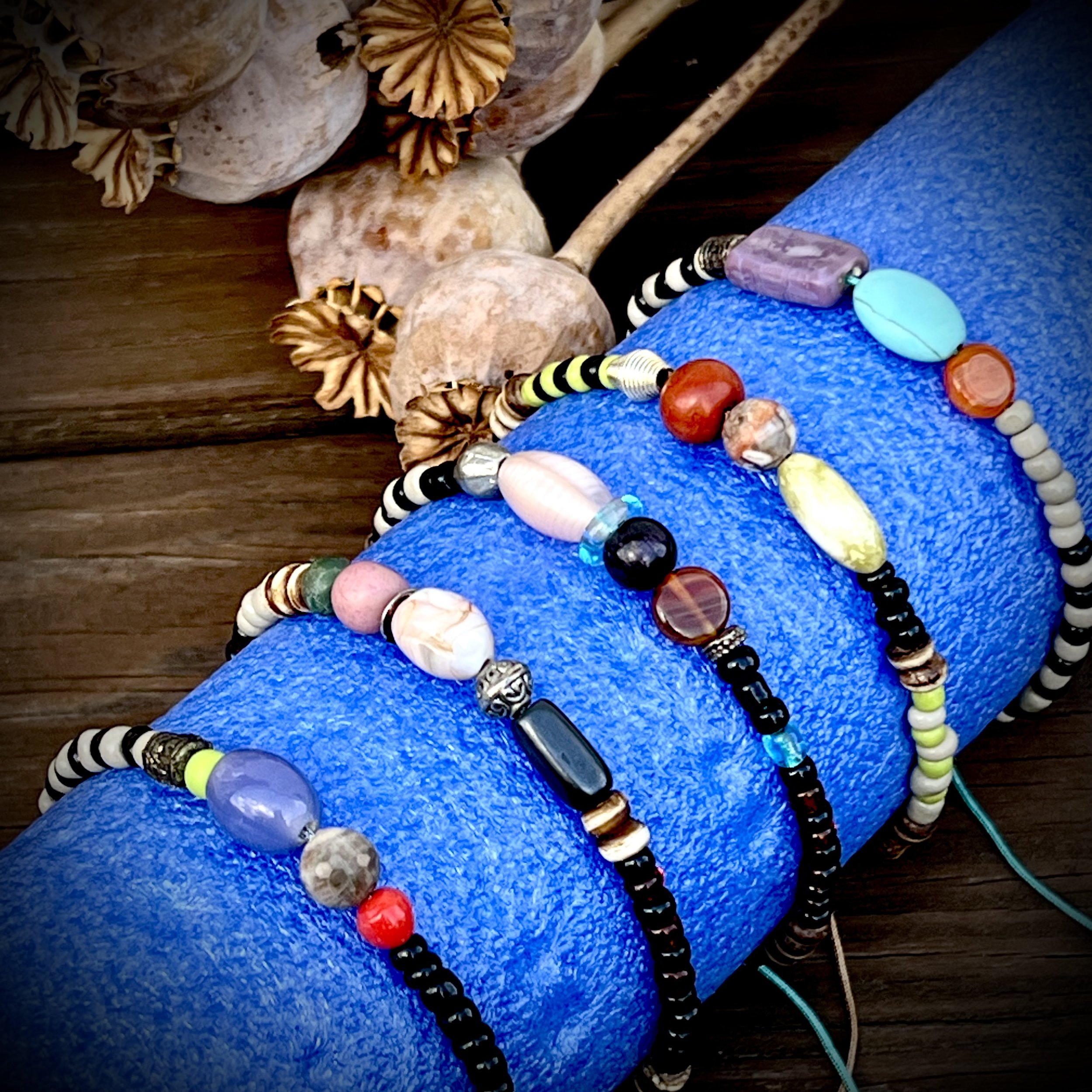 Upgecycletes Armband Carlo aus Vintage-Perlen für Männer von frohlotte