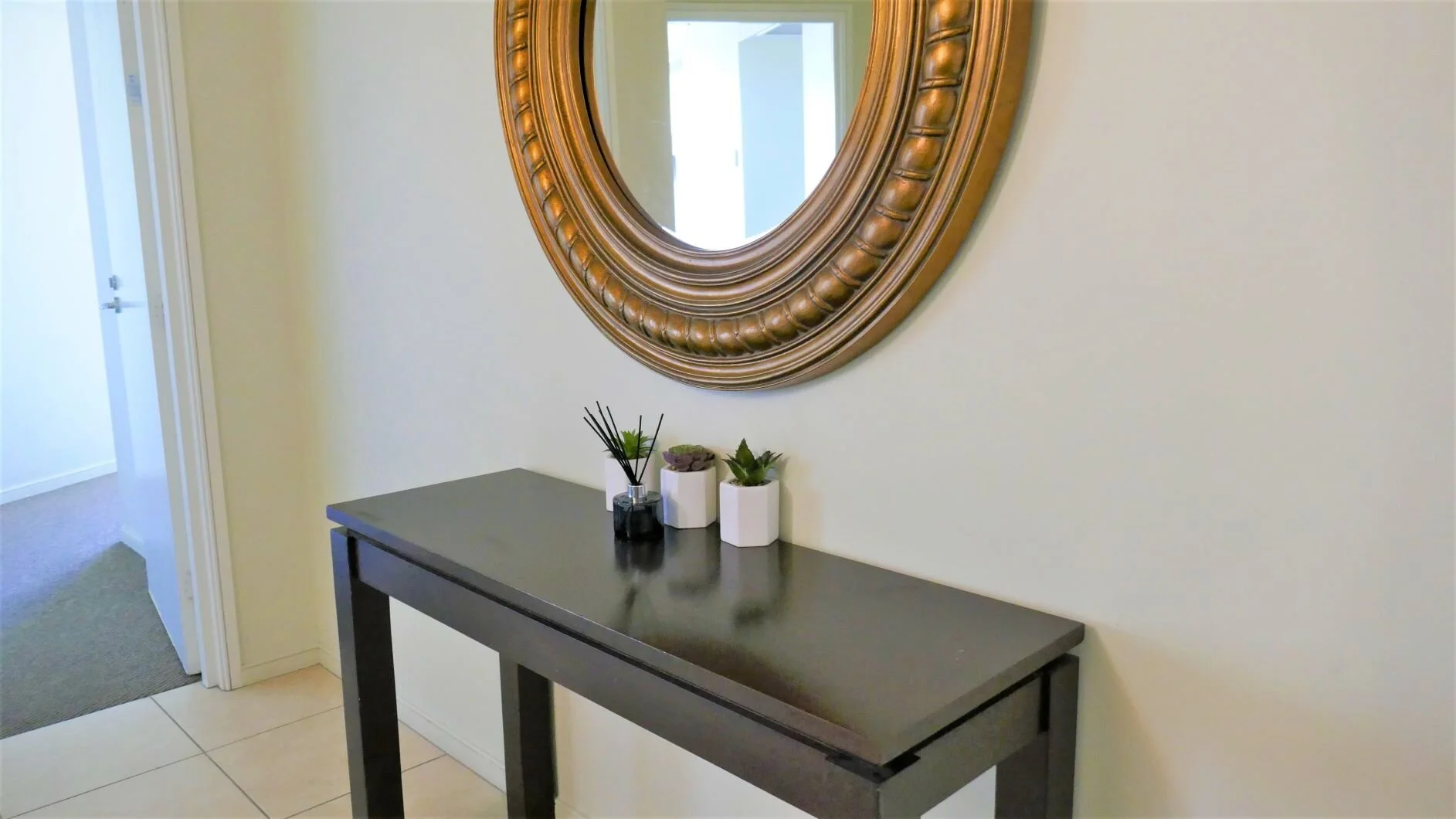 lounge & dining & kitchen (3).jpg