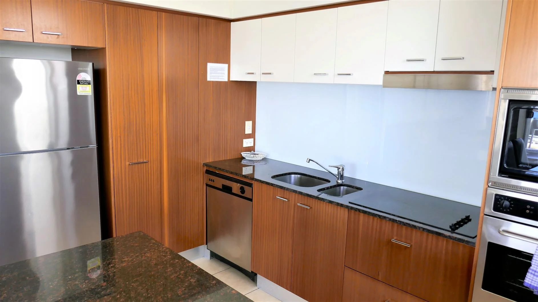 lounge & dining & kitchen (2).jpg