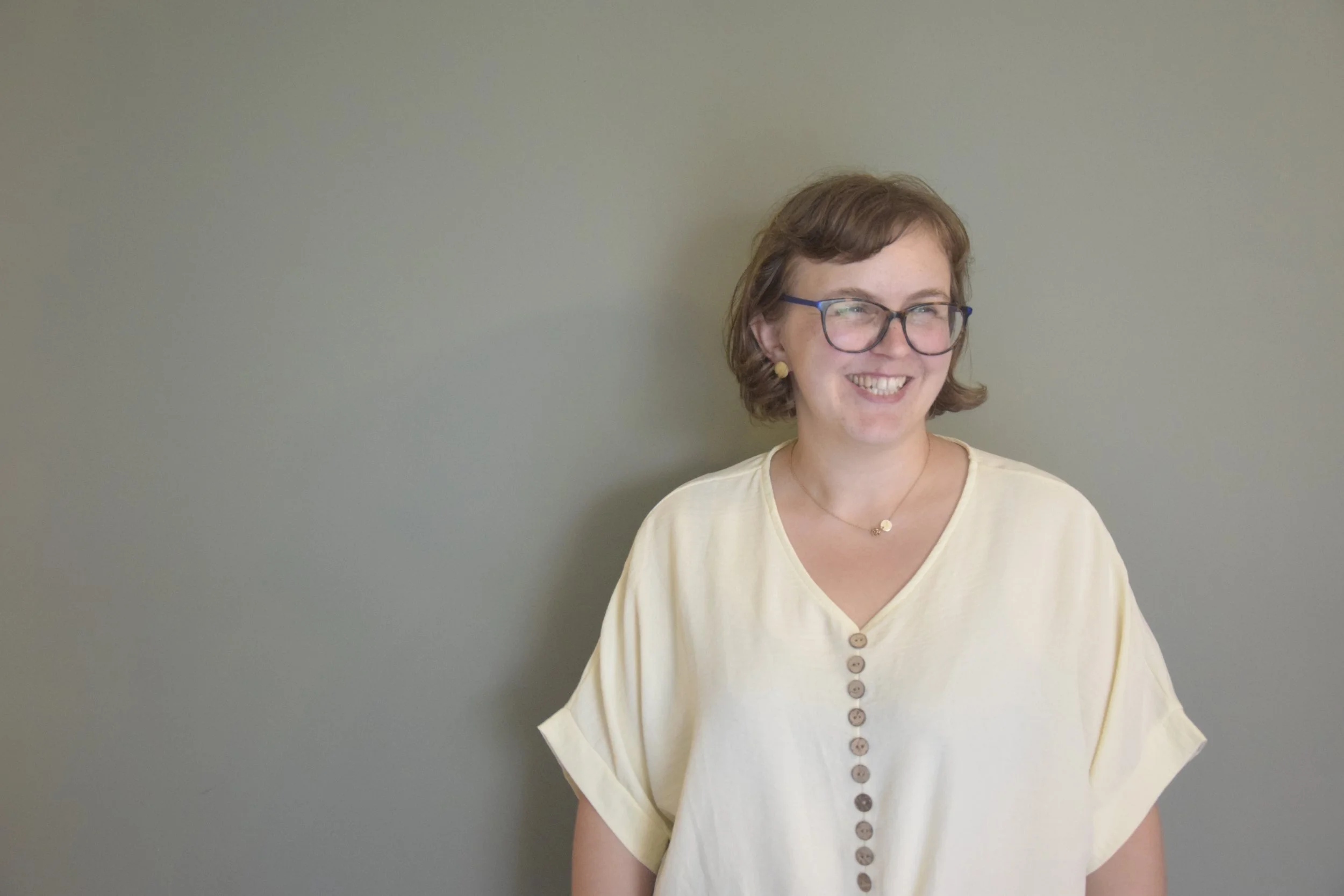 Stefanie Jacobs, Coacs Praktijk, psychologe, psycho-sociale begeleiding, begeleiding van ouders en moeders in het ouderschap, ervaringsdeskundigheid, neurodiversiteit.