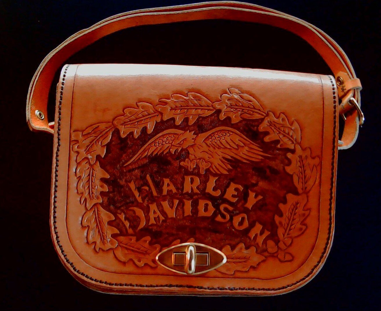 Authentic Harley-Davidson leather purse | Harley davidson purses, Leather  purses, Harley davidson