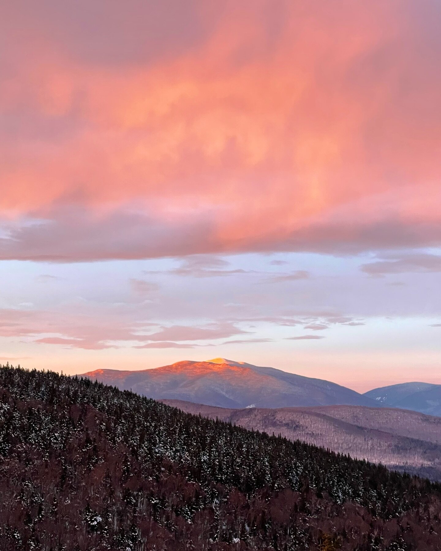 and Moosilauke gets its own post for being so dang magical.

#603stix #livefreeordie #whitemountains #graphicdesigner #hikenh #hikethewhites #nh #hikemoreworryless #wmnf #wmnfhikers #603