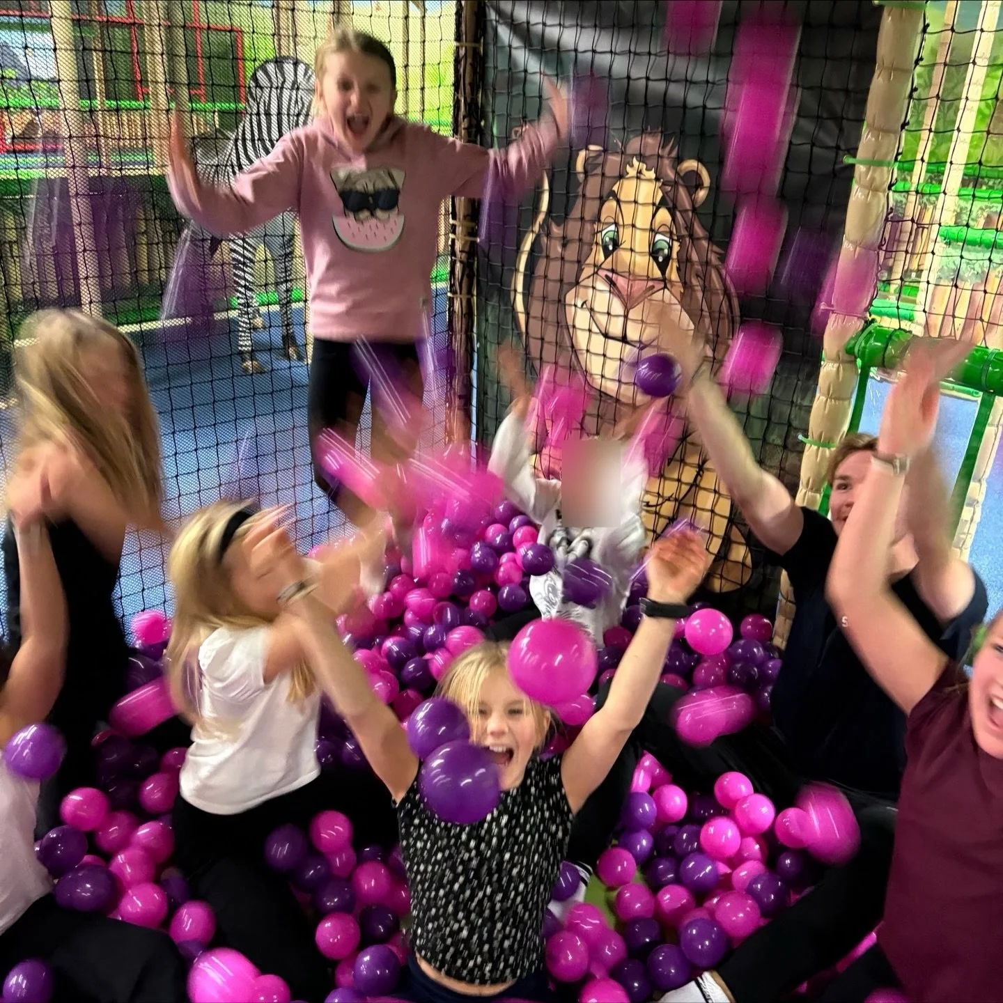 H&auml;r f&aring;r ni se vad vi hittade p&aring; under veckans studiedagar📸

Trevlig helg!