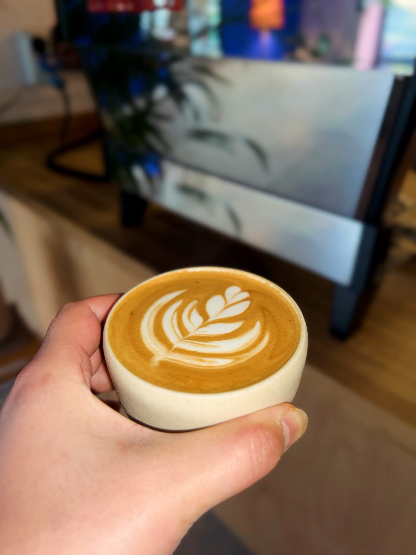 Biggest shout out @_rebeccaproctor who made our custom flat white cups, a little tactile moment when you&rsquo;re absorbing the blue. 

(Spot the kintsugi one 🫢)