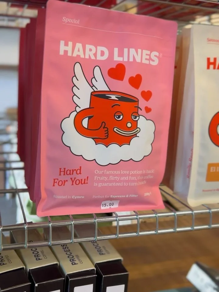 Mentally I&rsquo;m at the cottage, so let&rsquo;s carry on the heart throbbing with a new coffee drop from @hardlinescoffee &amp; @oddyknockycoffee 

We&rsquo;ll be working our way through some of them on batch brew soon so keep an eye out!

💖💖💖