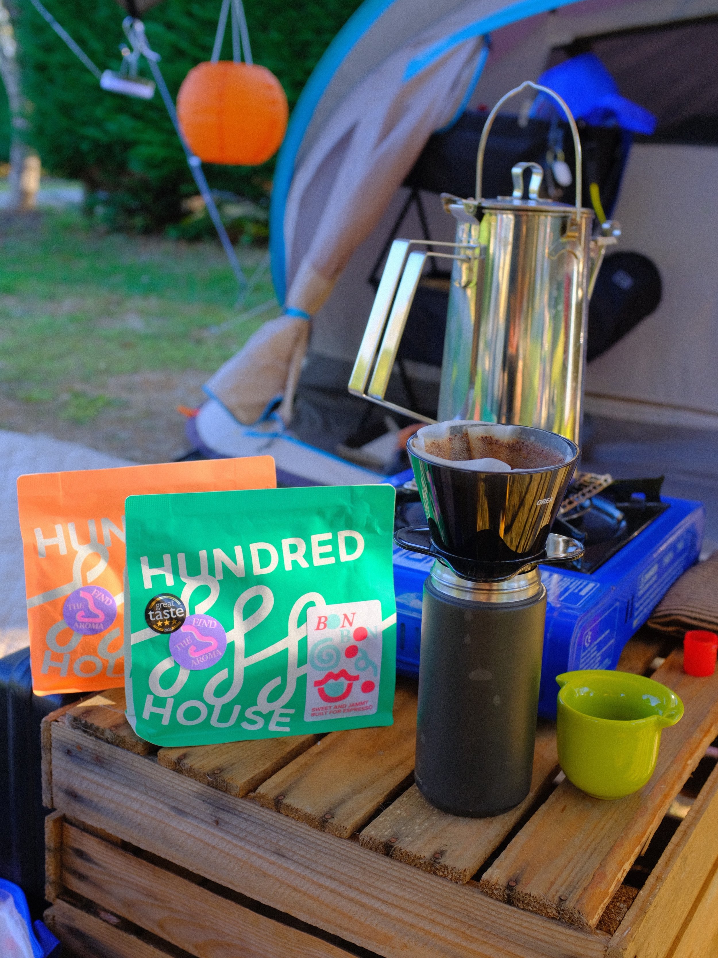 New coffee arc: EB x @hundred.house 

We&rsquo;re stoked to be working alongside an independent roaster where coffee, art and music all sit side by side. That mix makes a lot of sense to us, with food, art and music all feeding into EB frequency.

Th