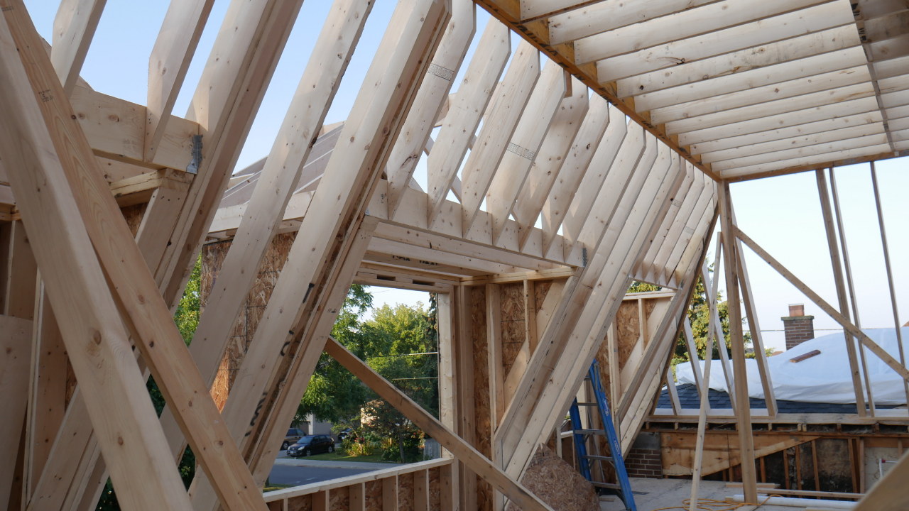 What Happens When Something Changes Mid-Project on a Toronto Addition