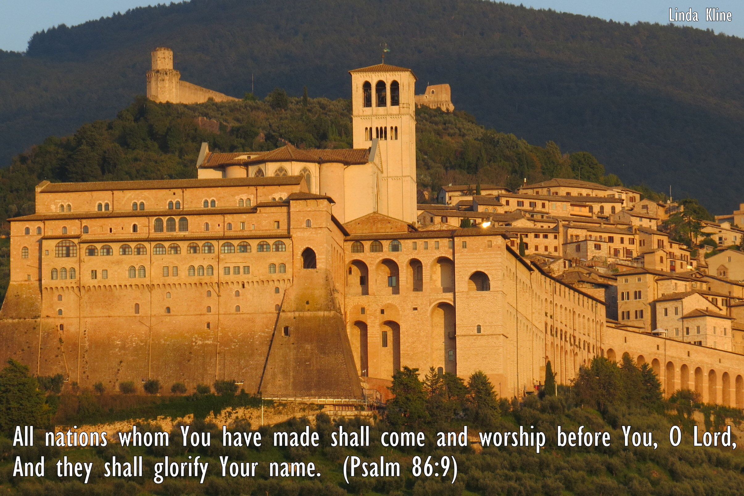 043-fb worship and glorify 20141003_Umbria (Assisi)_0007 (1)-001.JPG