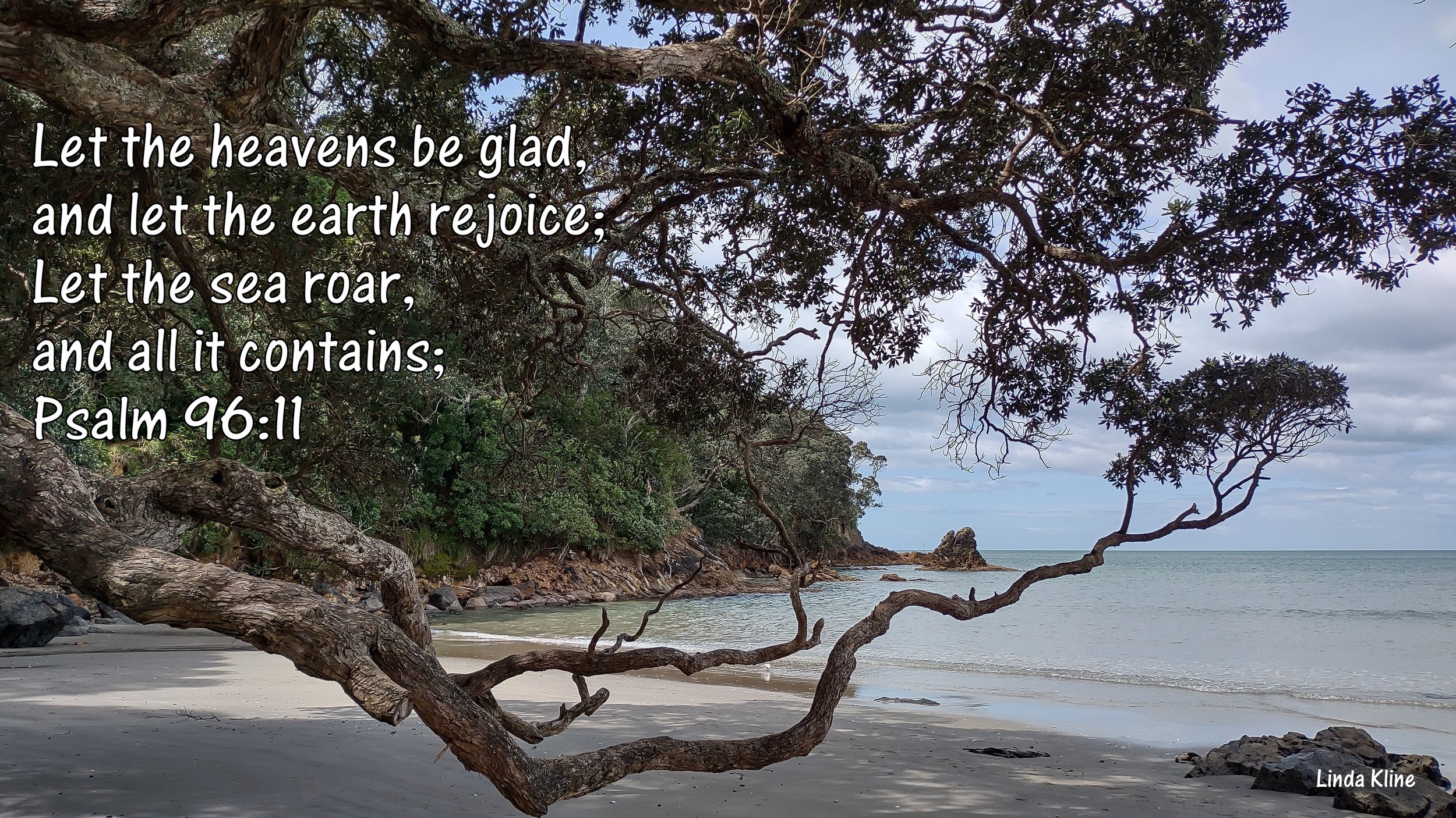 New Zealand Waihi Beach sea roar.jpg