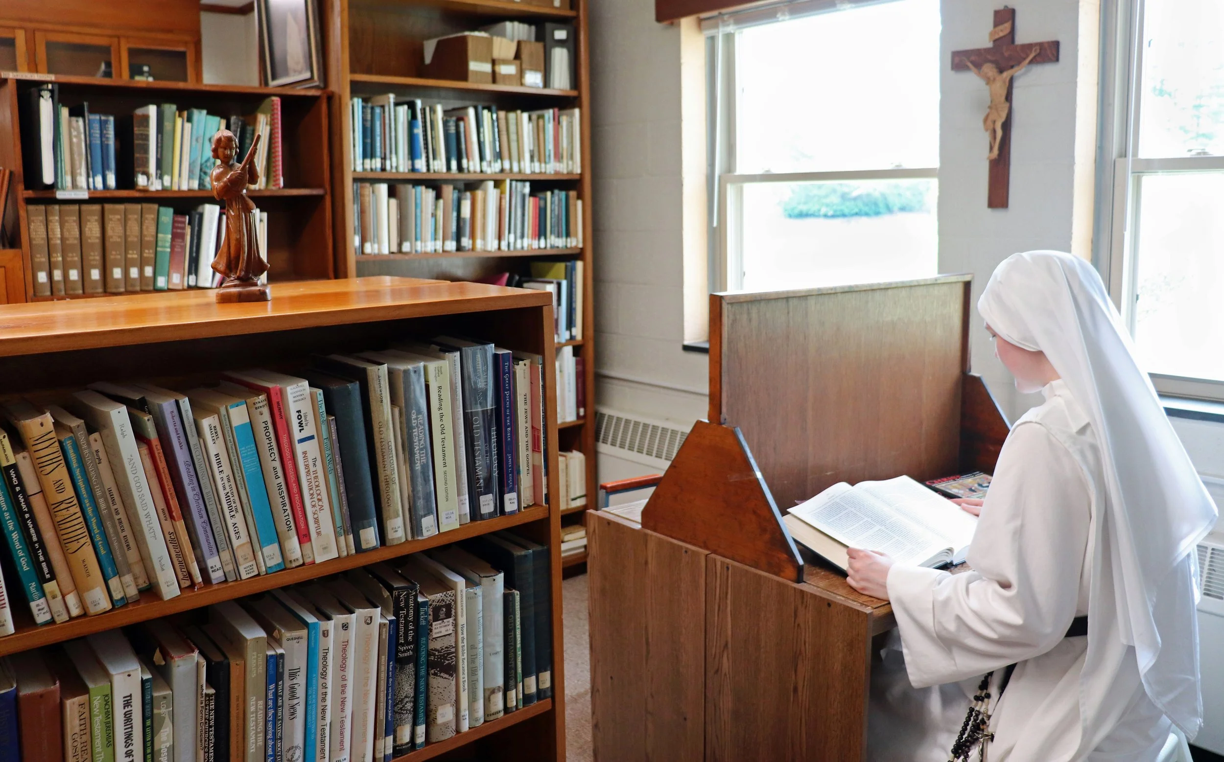 Dominican Novice Nun Studying.jpg