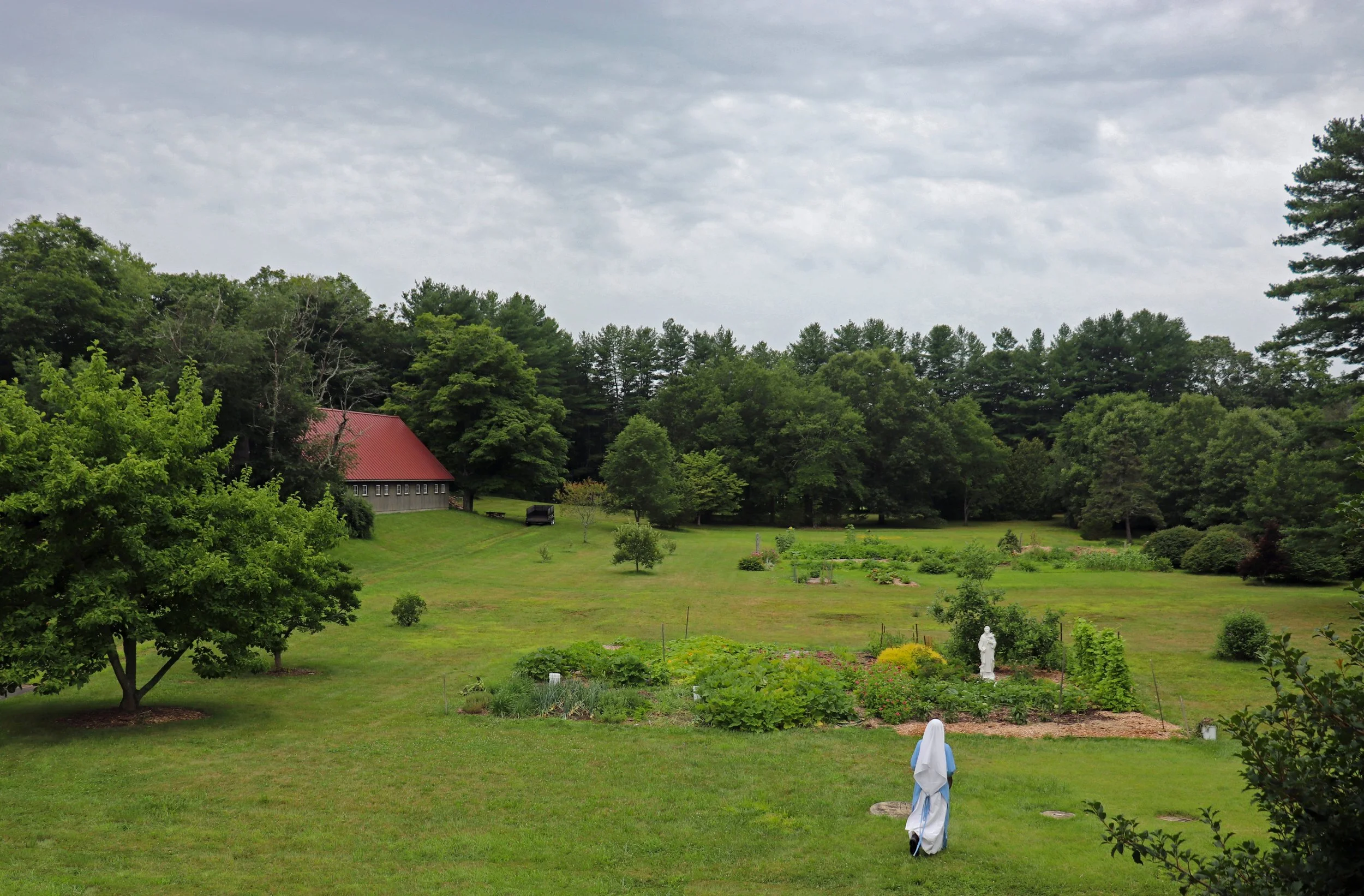 Dominican nun garden.jpg