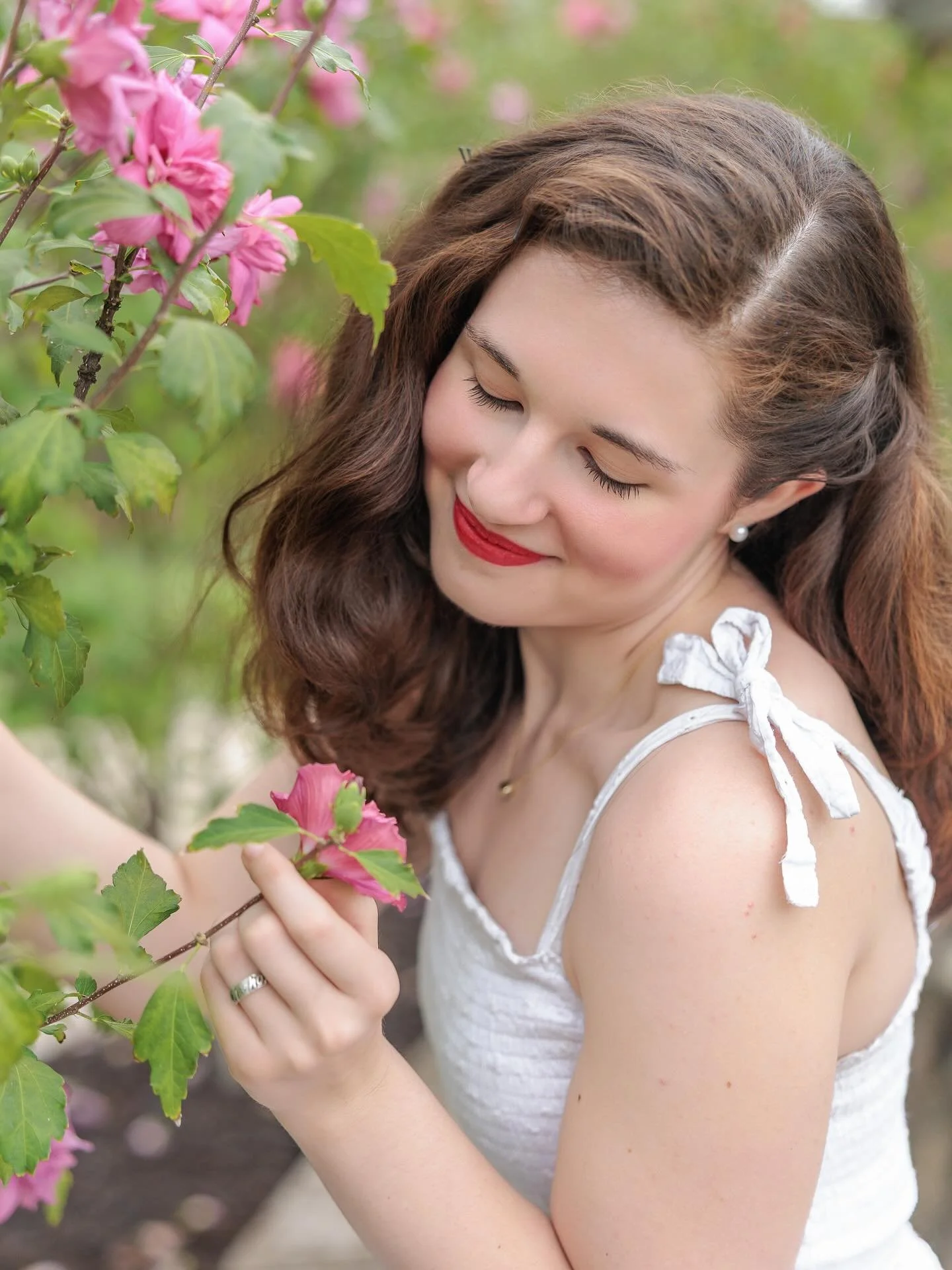 Is it wrong to want to hold onto summer a little bit longer? School has started and fall is in the air, but the greens are still so pretty around DFW and when we found some vibrant pink flowers, we had to use them in these portraits!  I&rsquo;m hopin