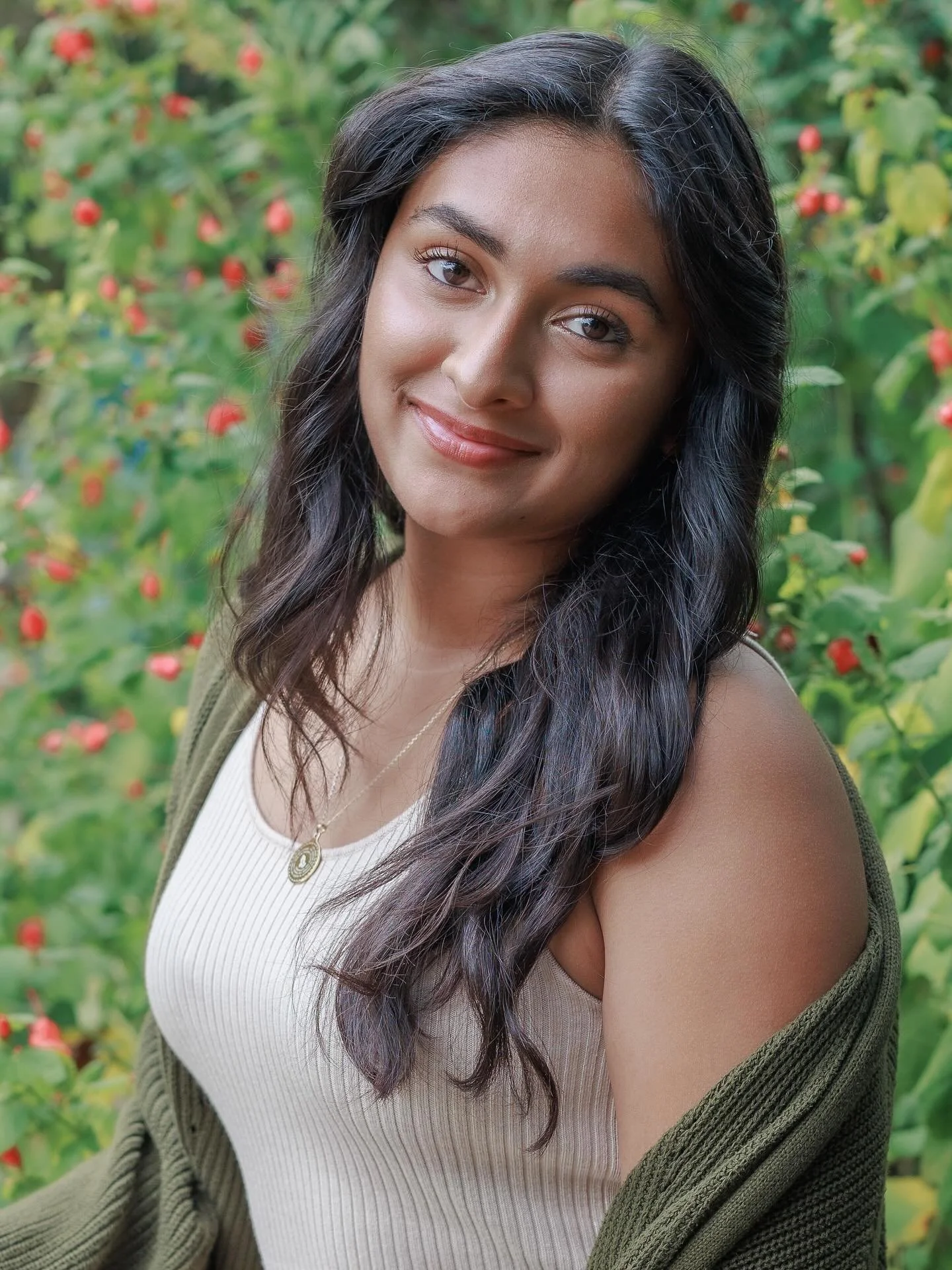 These portraits were taken during a recent family mini session, but my camera forgets it&rsquo;s a mini session whenever Kayla is in front of it. She is one of my past seniors, and we had fun catching up and playing for an extra two minutes. I&rsquo;