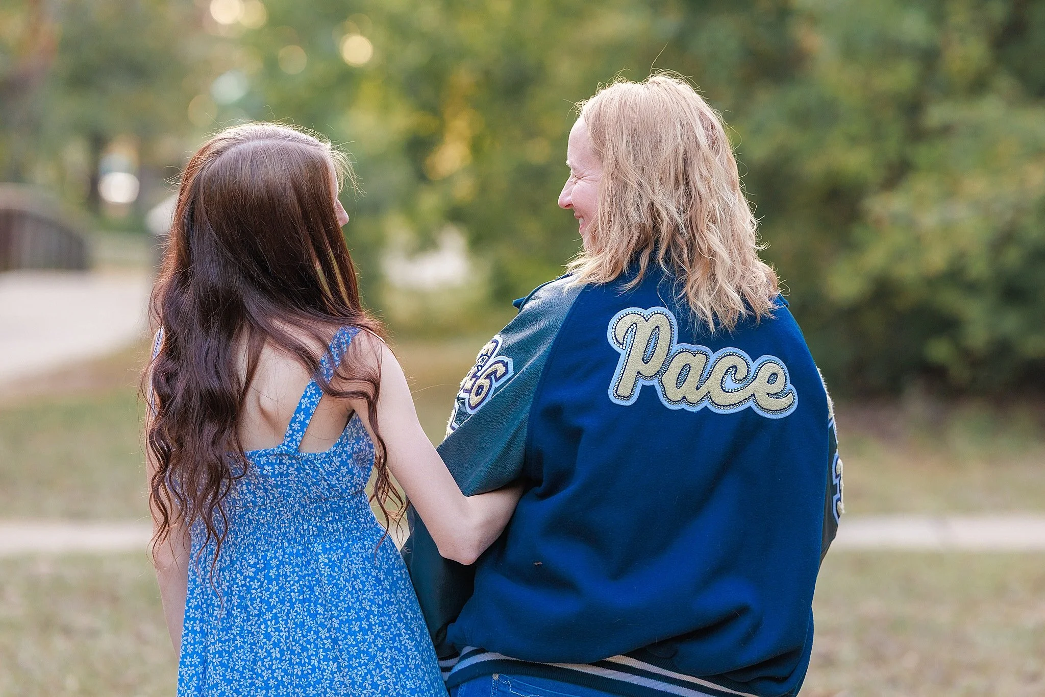 Senior Girl Stone Creek Park Flower Mound_0014.jpg
