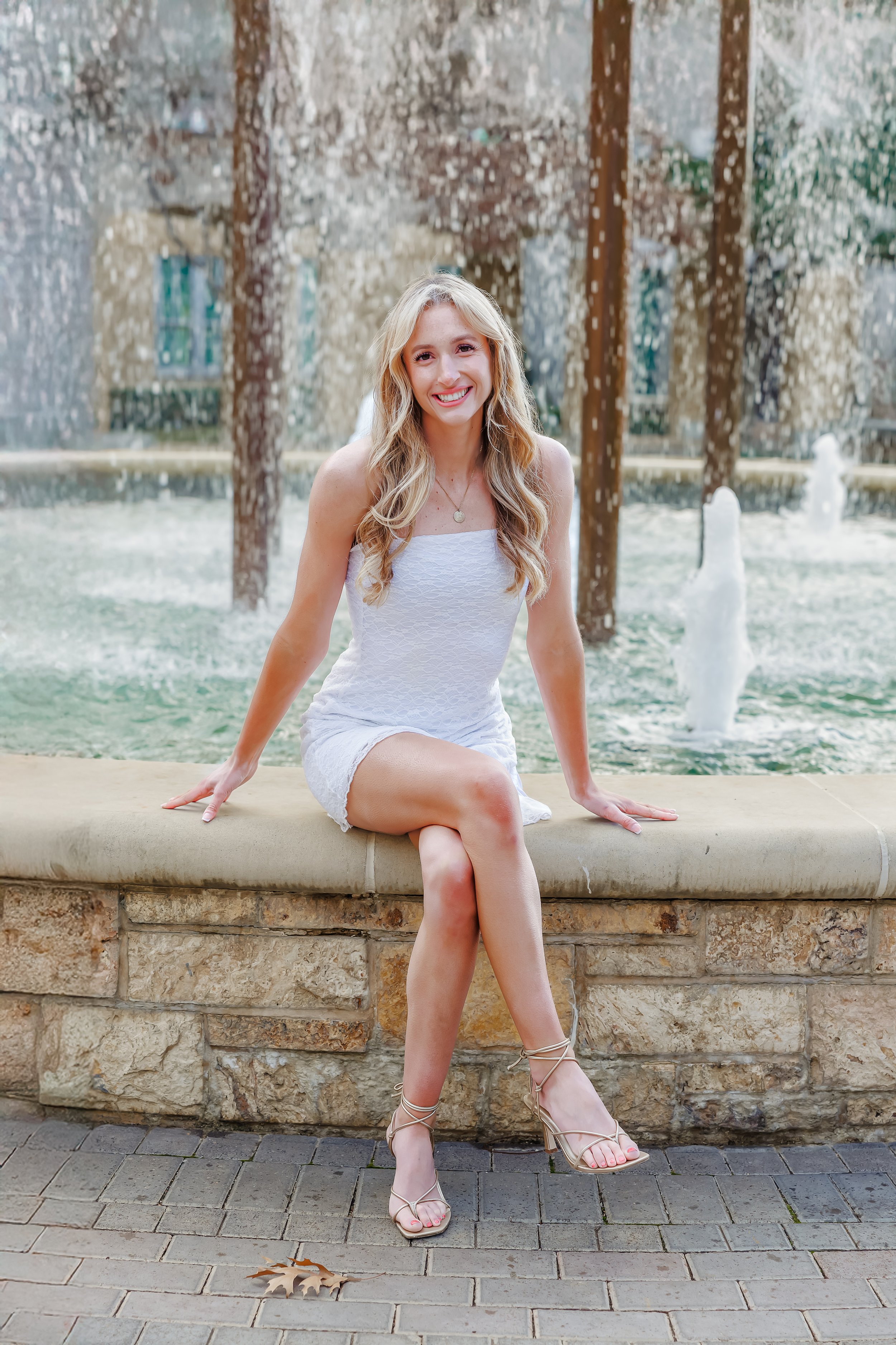 best-graduation-photos-poses-to-try-tcu