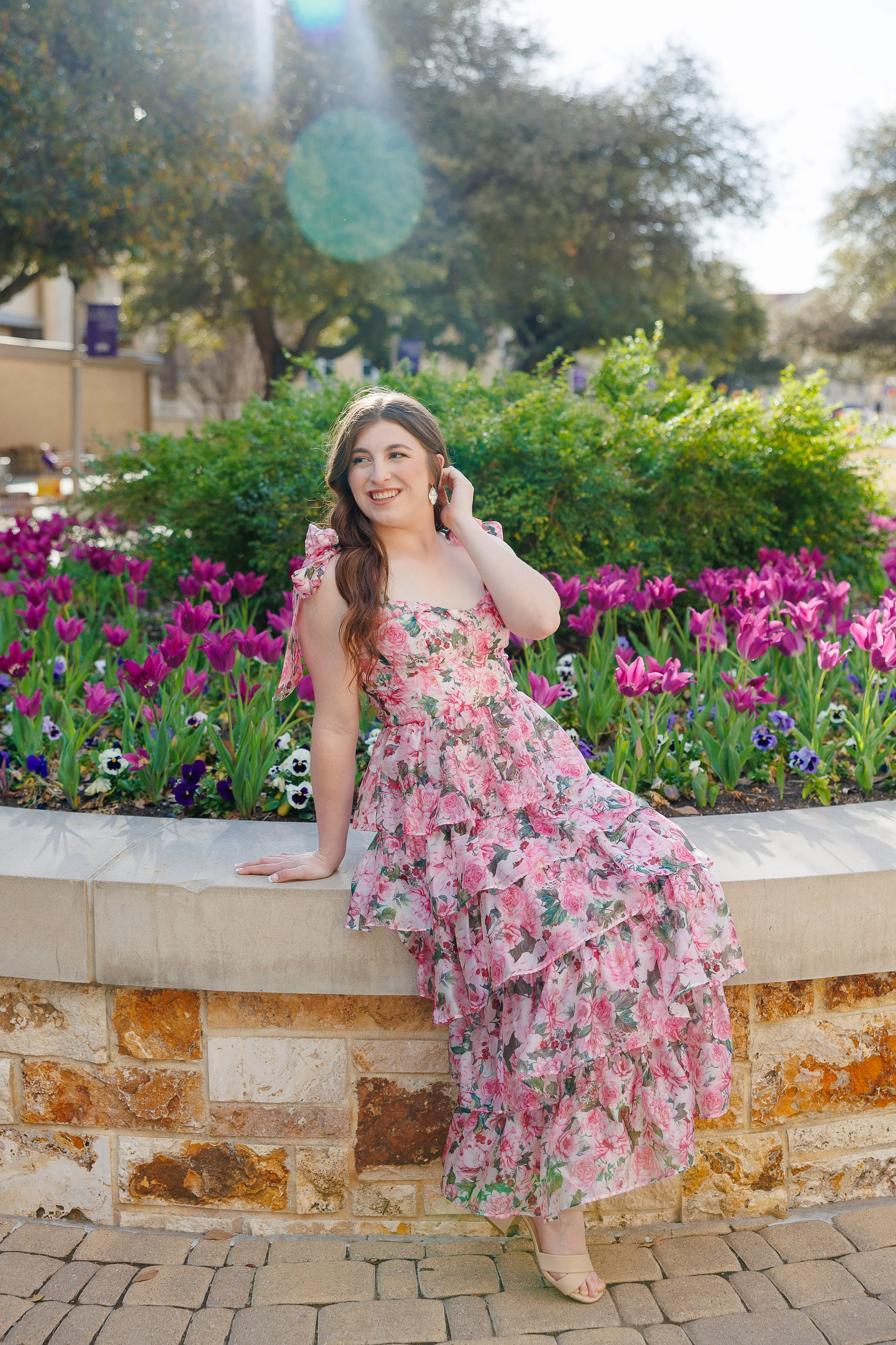 Ideas-for-Grad-Photos-at-Texas-Christian-University-graduation-photographer