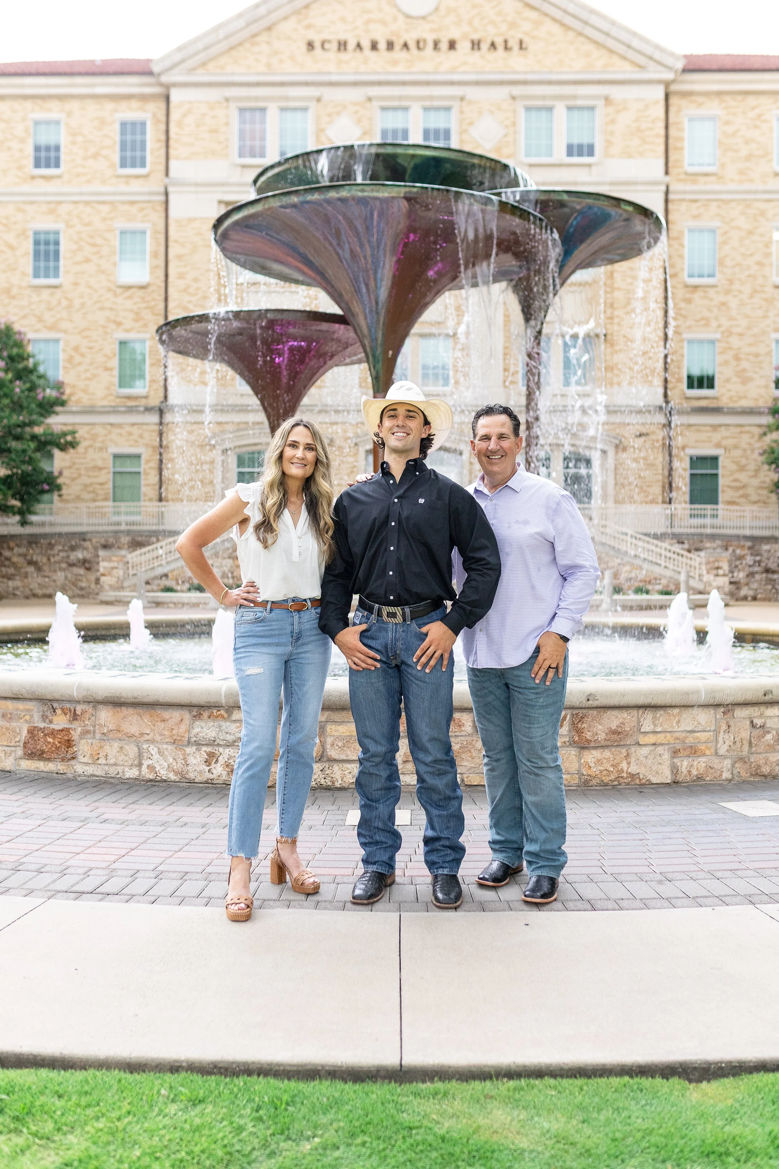 TCU-Football-Graduation-Photos-frog-fountain-texas