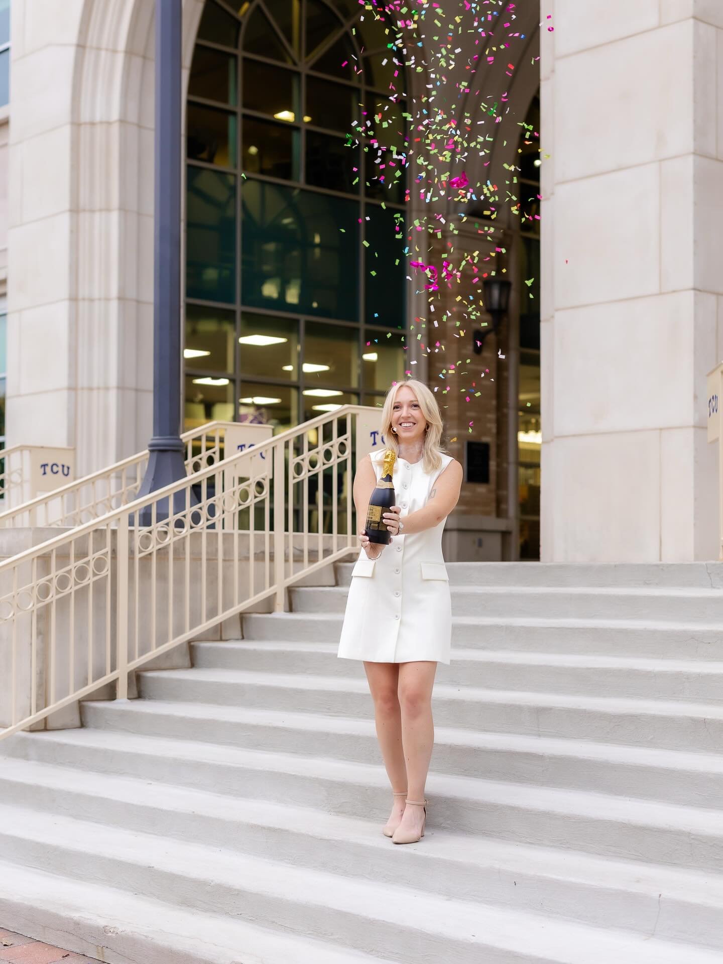 Spring is only two weeks away! Have you booked your senior pictures yet? I have 3 spots left in March and 4 in April. DM today for all the details!