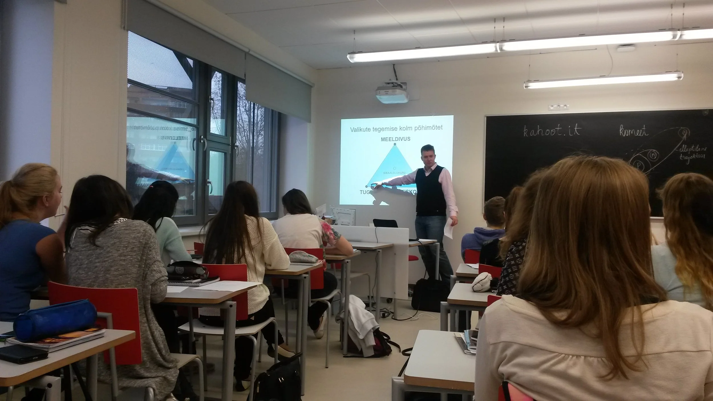 Tunnirööv Noored Kooli moodi Jõhvi Gümnaasiumis