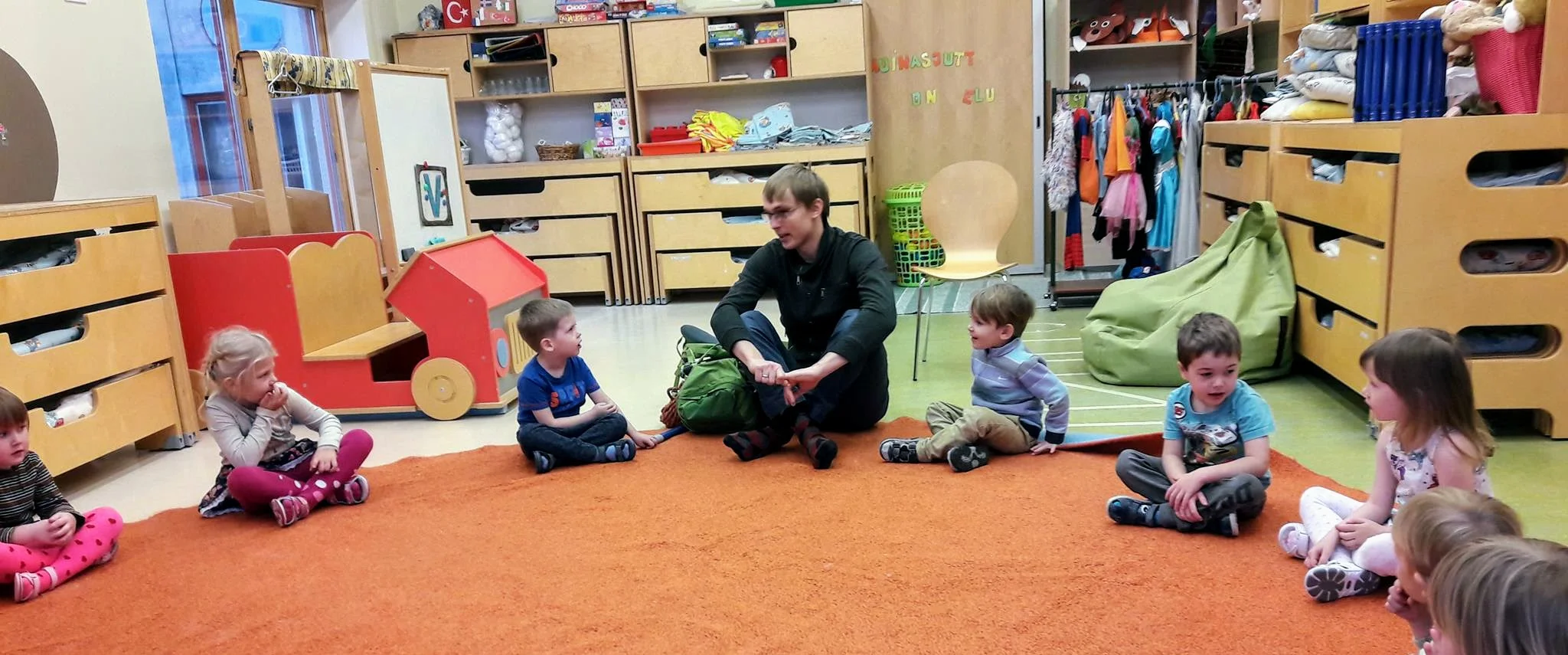 Kooli külgetõmbejõud toob vilistlased külalisõpetajaks