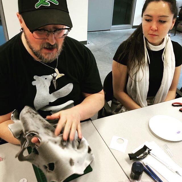  Glenn Gear and Christine Christine Qillasiq Lussier during the “Sealskin Brooch-Making Workshop” held at Concordia University, Montreal QC, February 2020. Photo by Heather Igloliotre. 