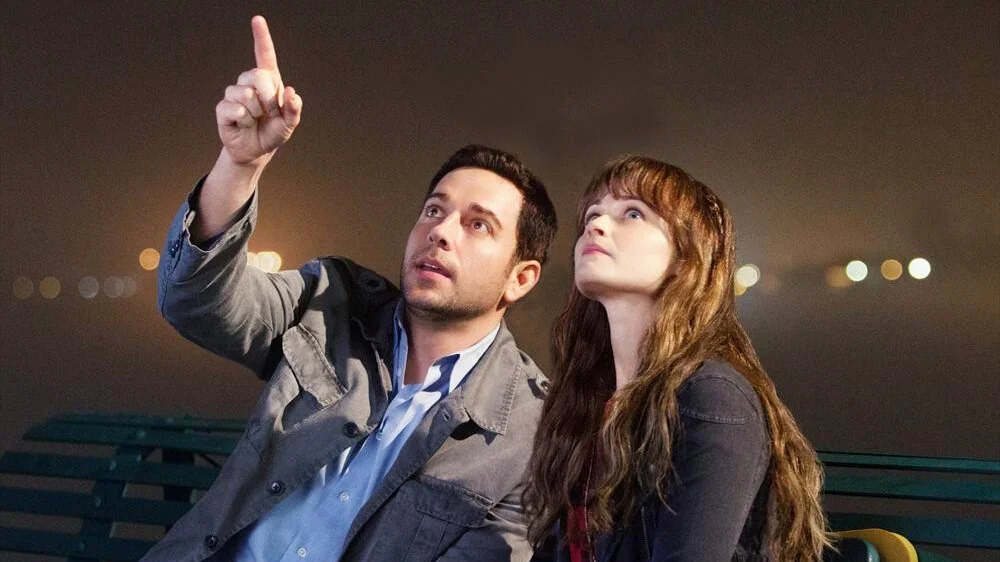  - When a lonely waitress falls for a quirky jewelry shop worker who suffers from short-term memory loss, every day becomes a new adventure.