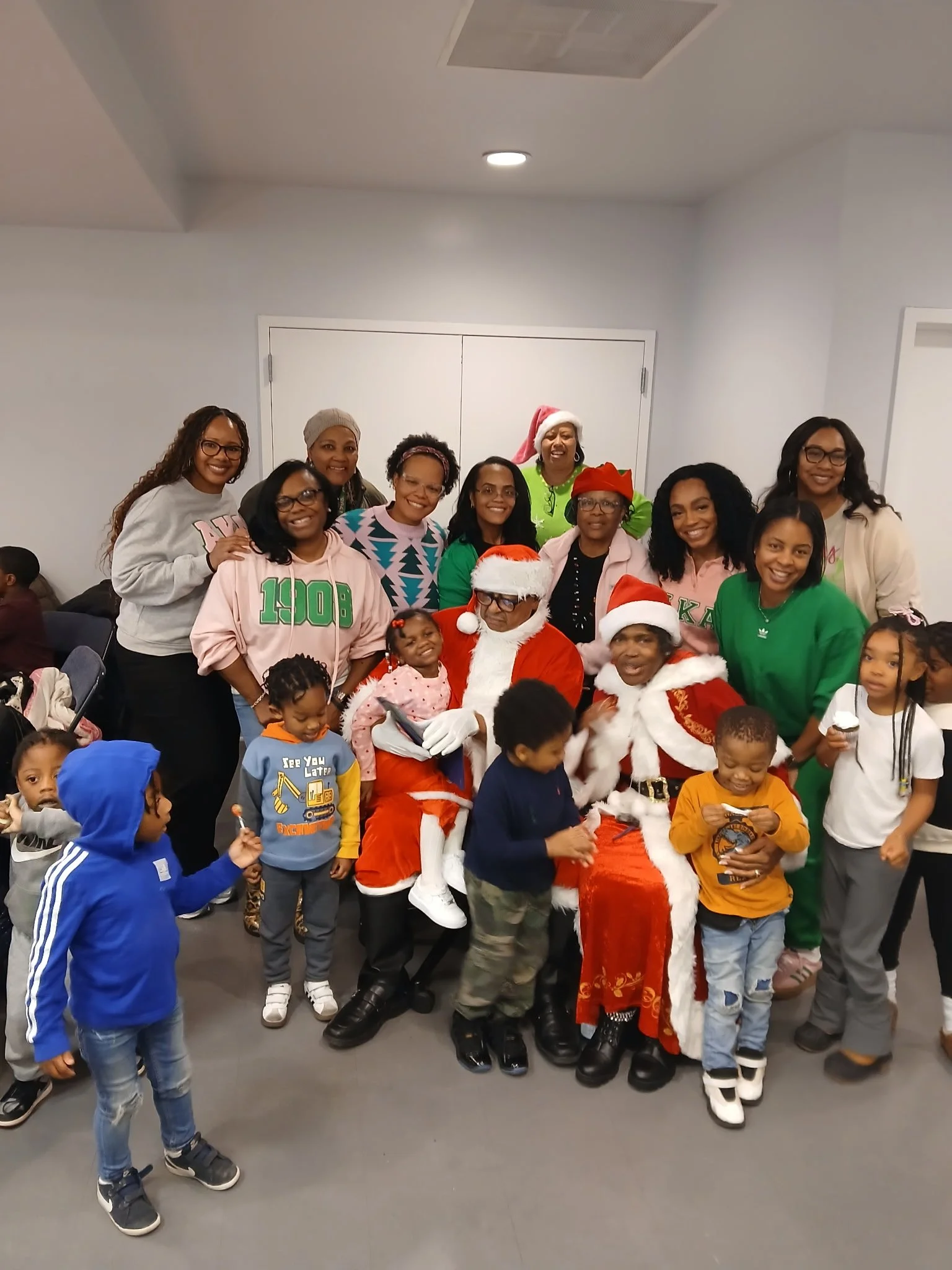 Raynaldo Brown’s Christmas Party Serves Over 35 Families in Annapolis