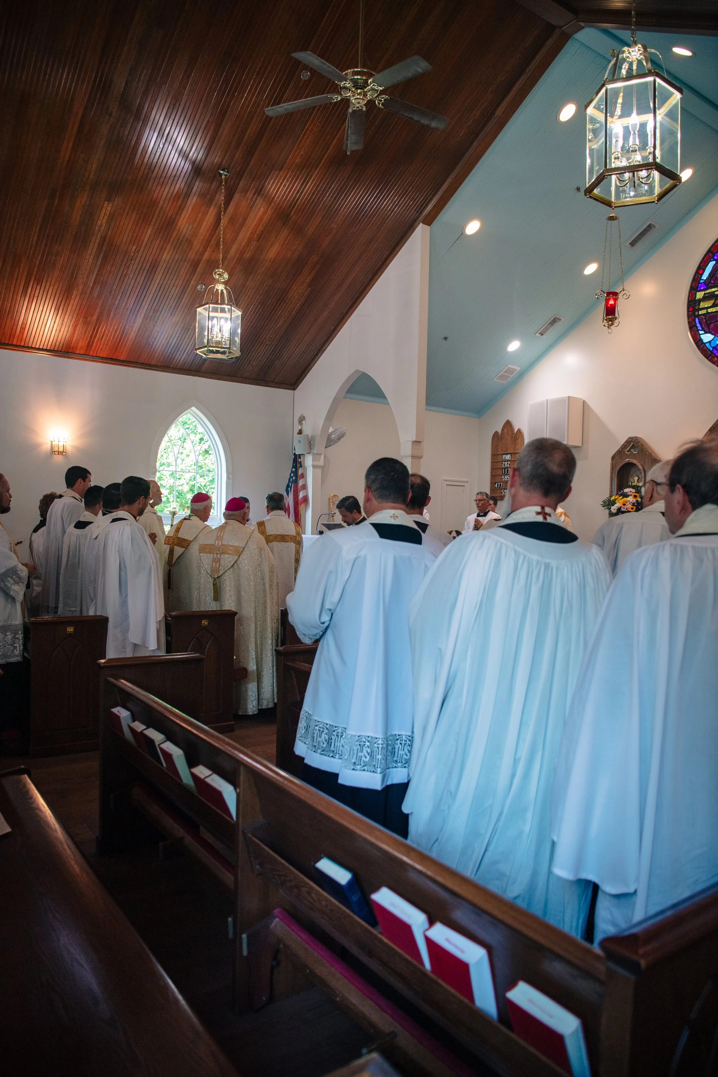 StPaulsThursdayMass-30.jpg