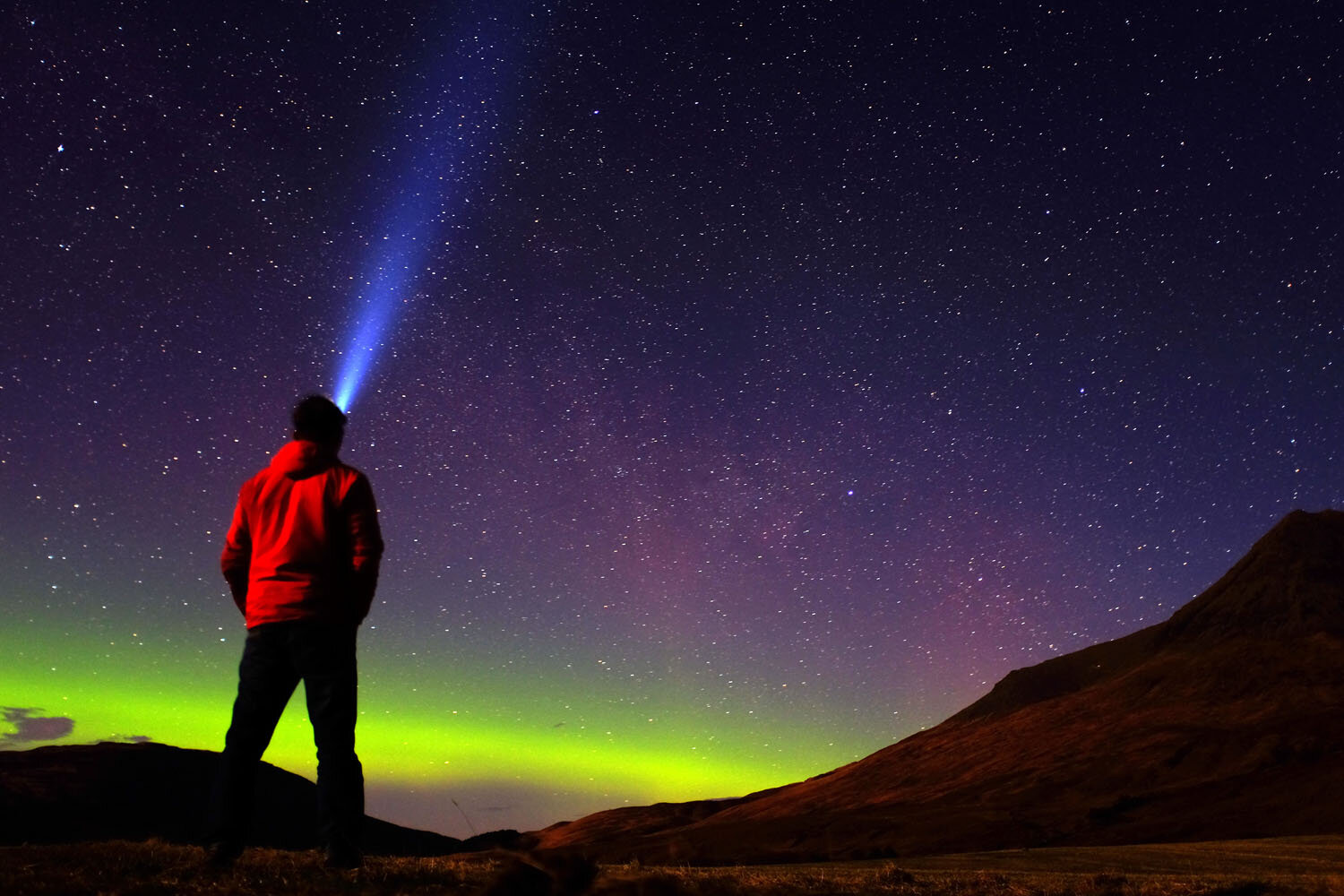  aurora borealis, skye, scotland 