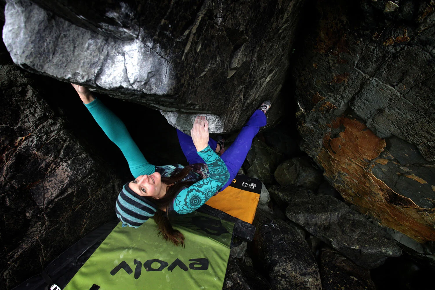  jessie carr, climbing at pentire 