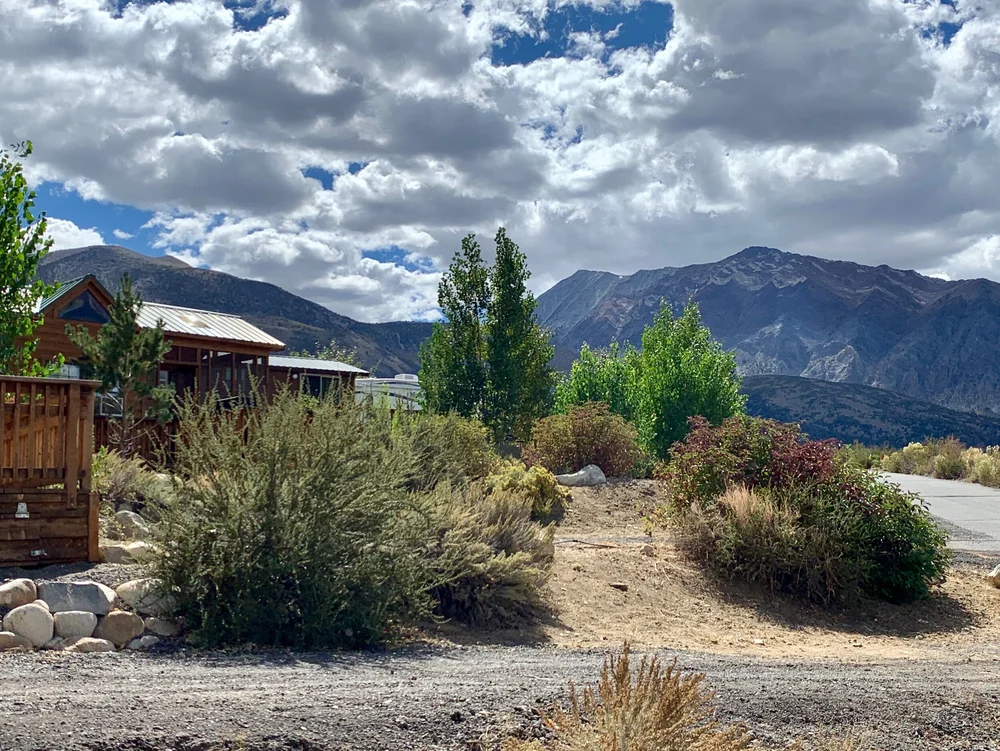 Crowley Lake Marina Offers Full Hook Up R V Sites And Dry Camp Sites For Rent Crowley Lake Fish Camp