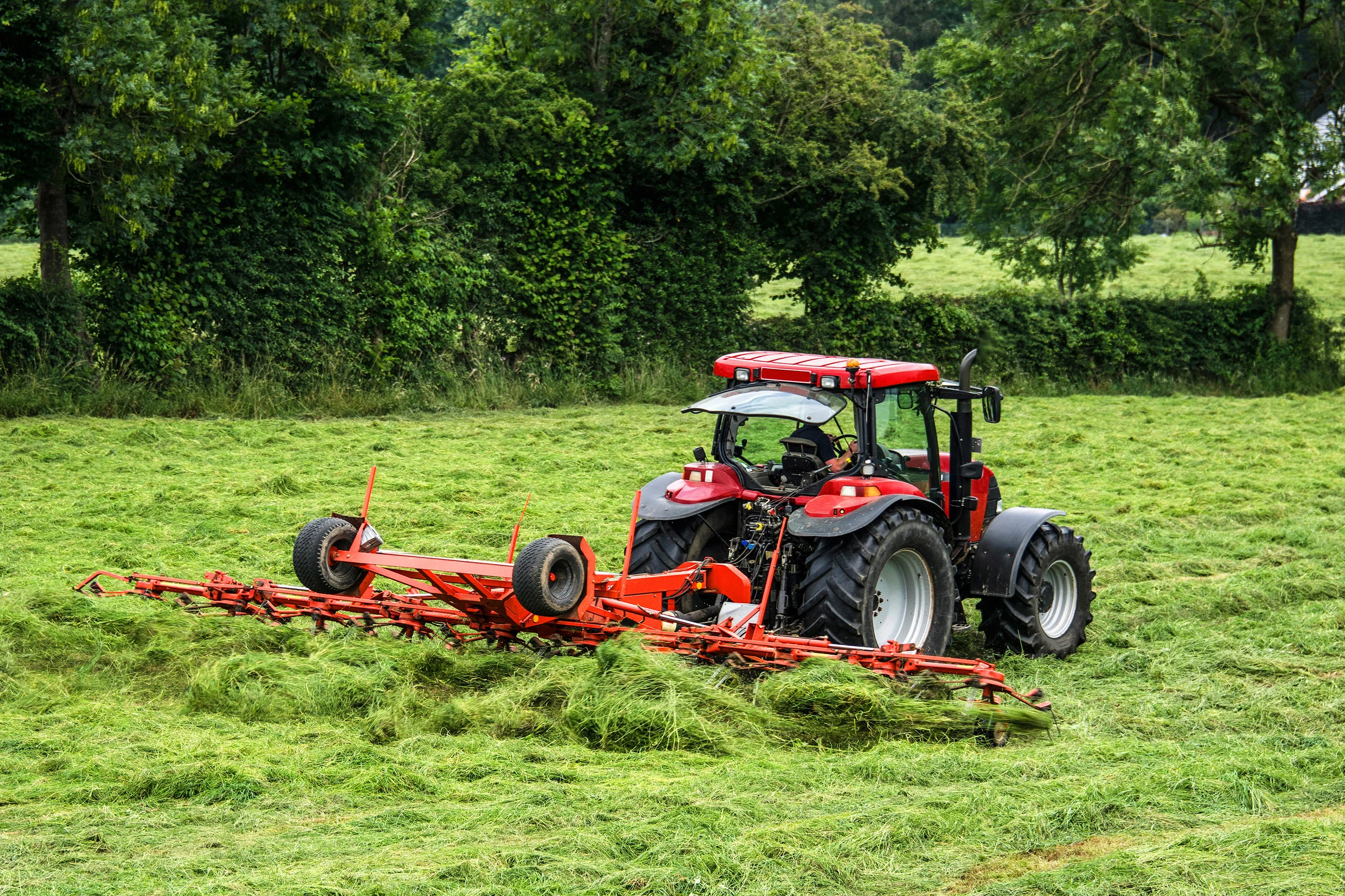 redtractor.jpg