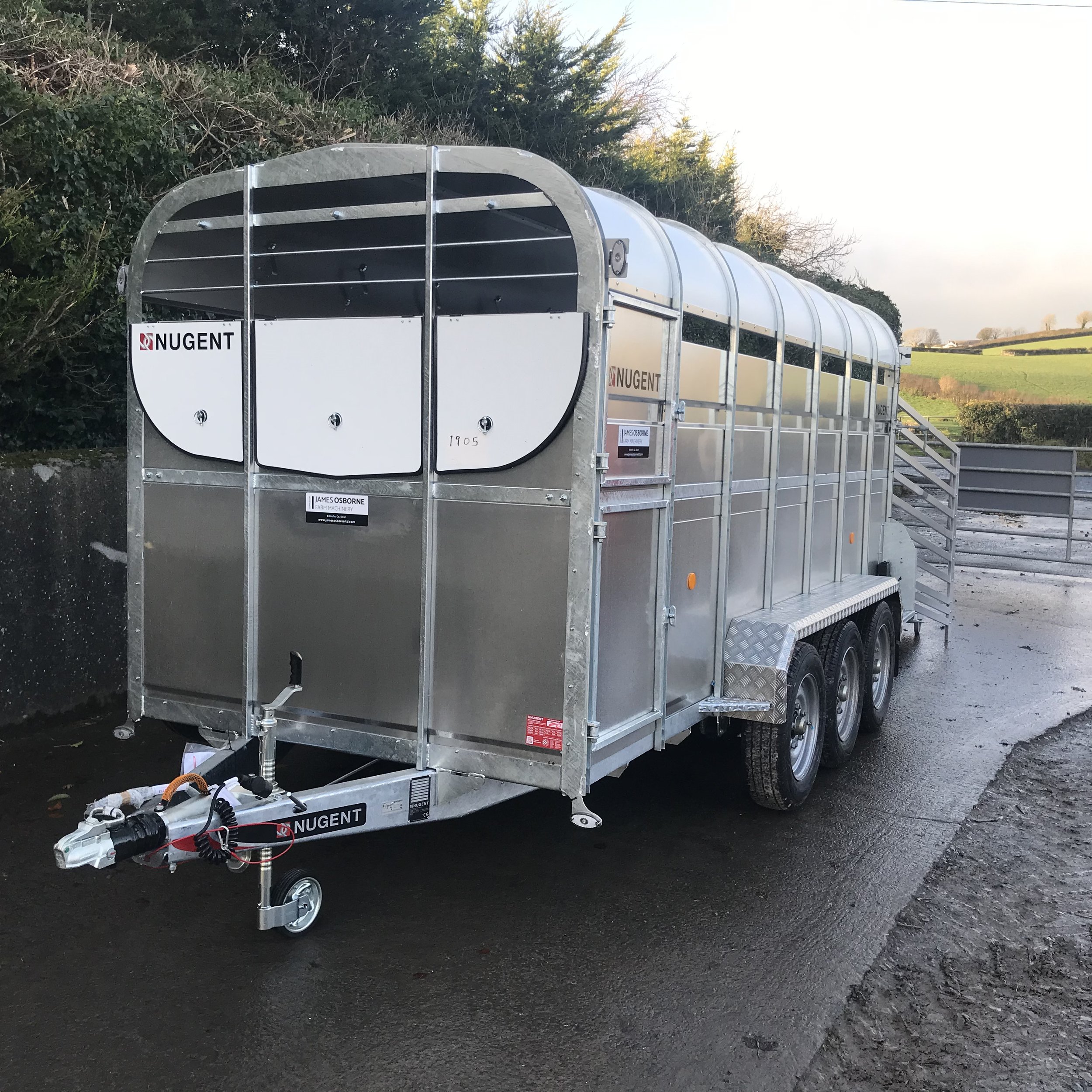 Nugent 14' Tri-axle Livestock Trailer