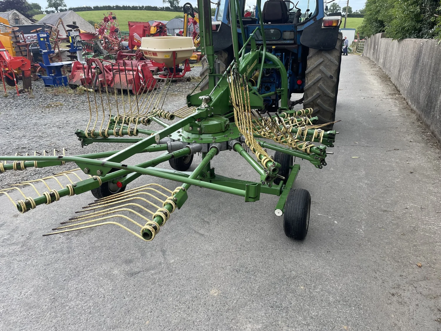 Krone 42/13 Rake — James Osborne Farm Machinery