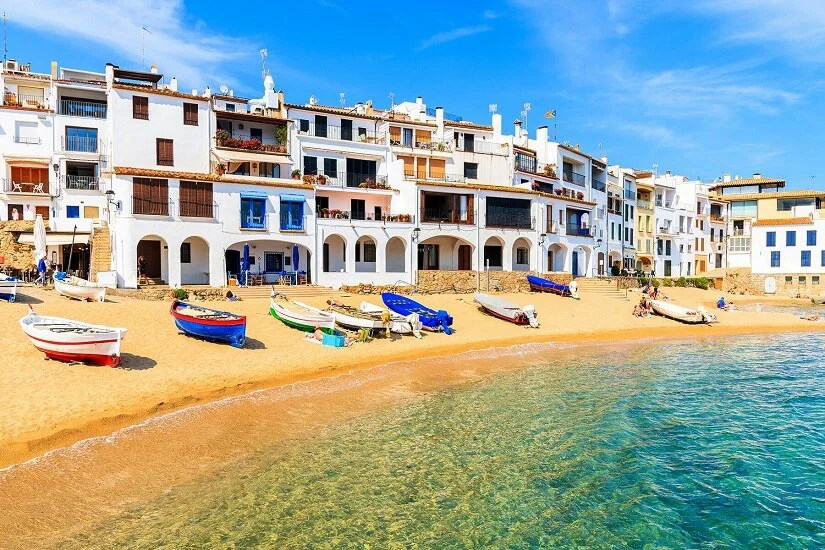 Option-2-KnowbeforeyougotoSpain__HERO_shutterstock_1422734084.jpg