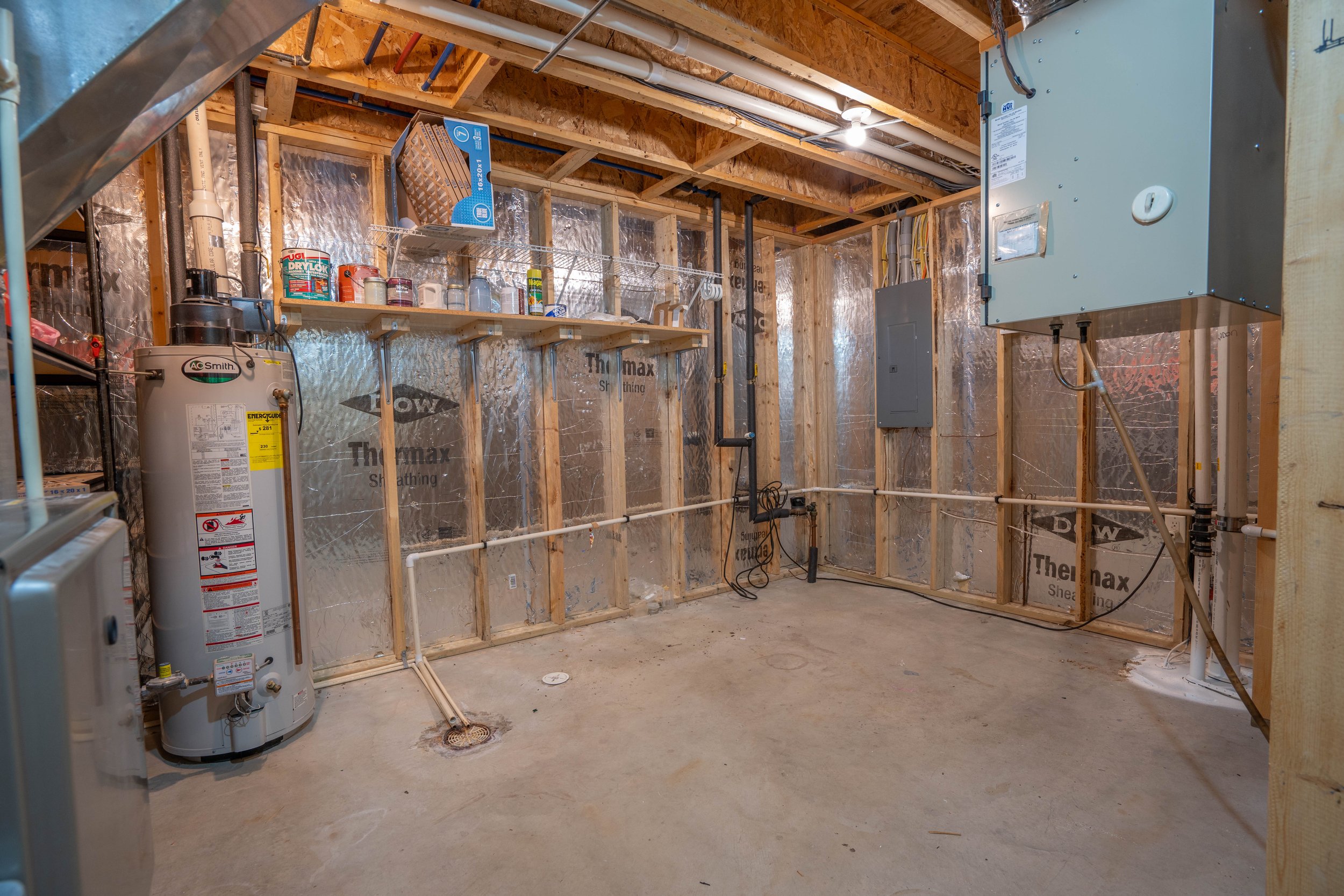 20250709-156_19thAveN_StCloud_Interior-14.jpg