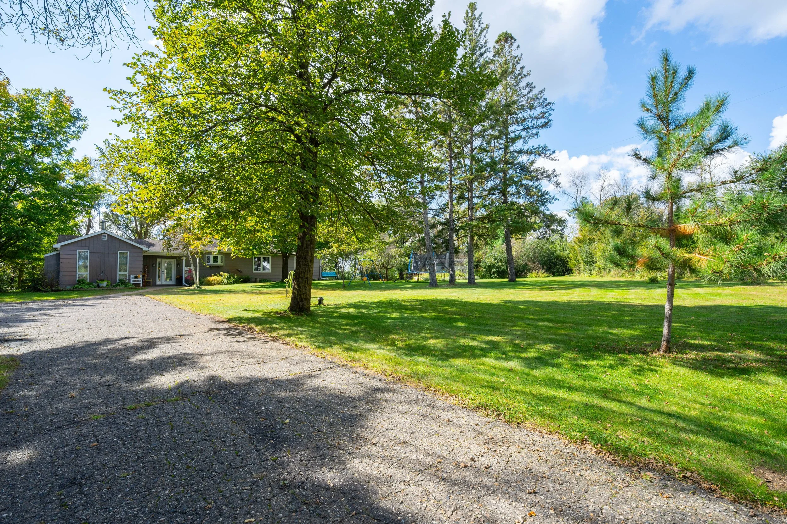 20250922-391_1stAveSE_ColdSpring_Exterior-4.jpg