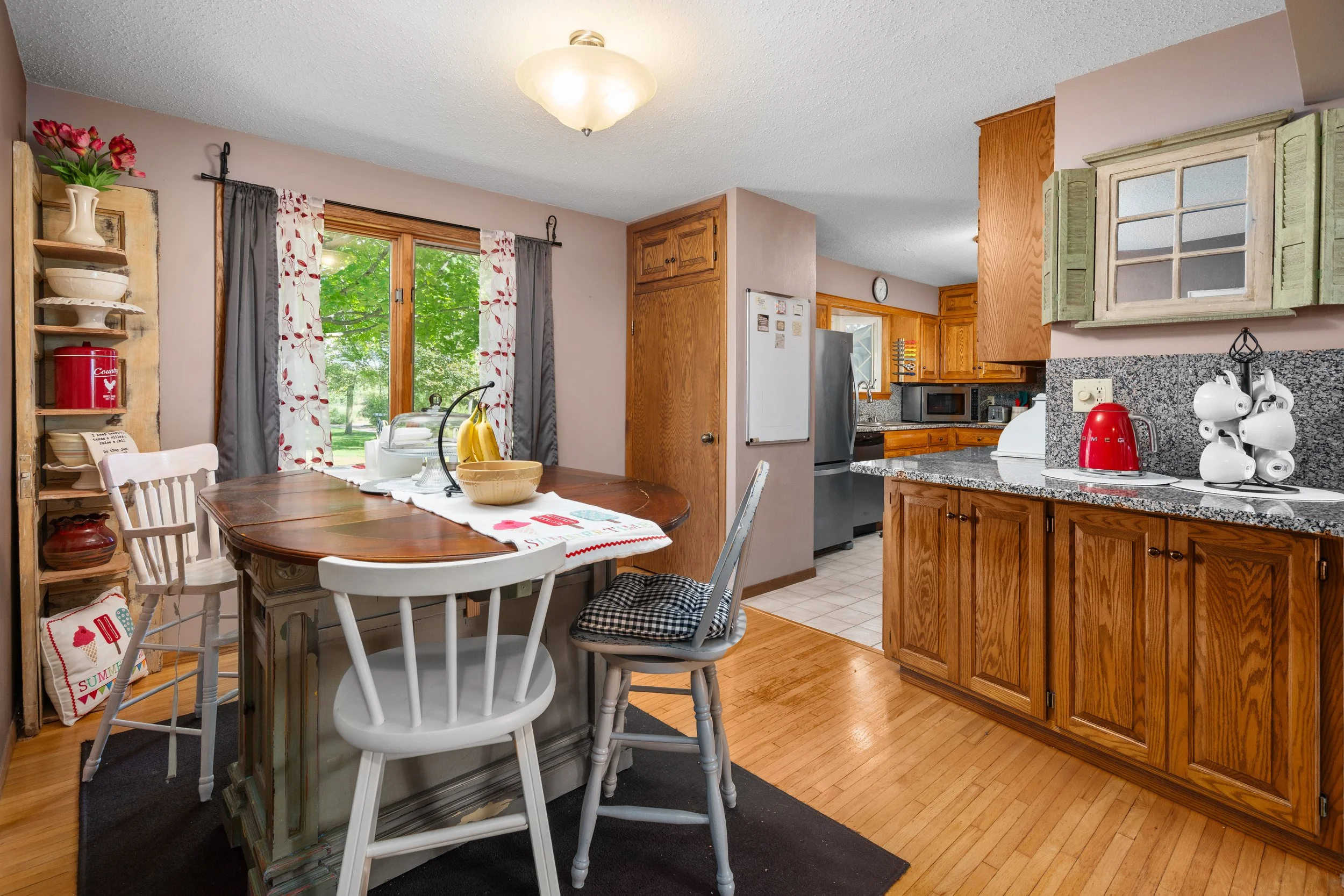 20250922-391_1stAveSE_ColdSpring_Interior-6.jpg