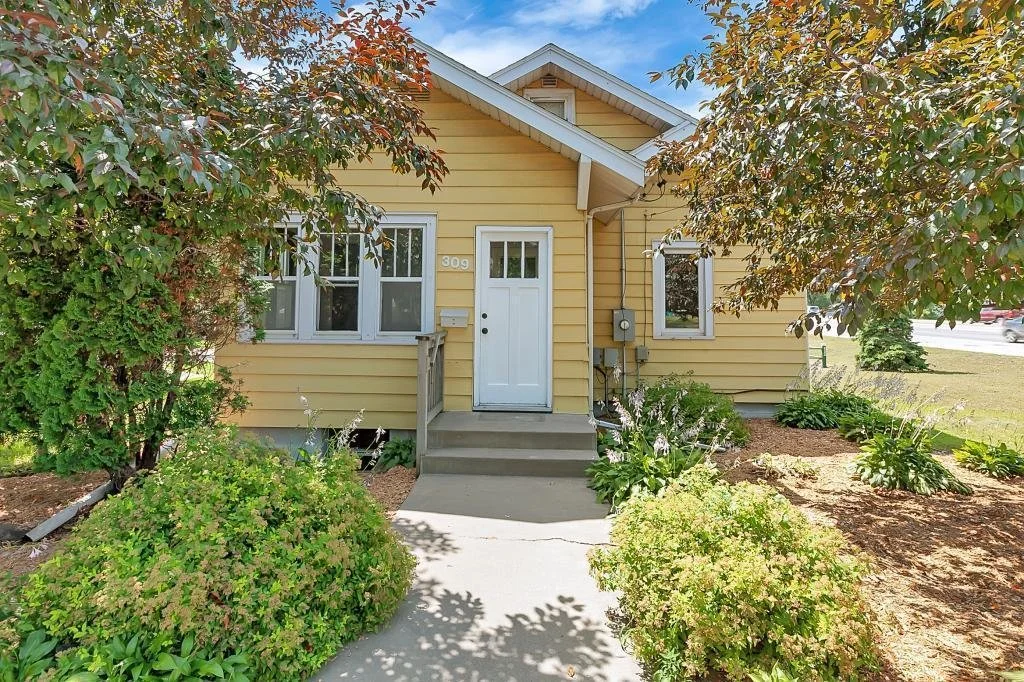 $1800/Mo- St. Cloud