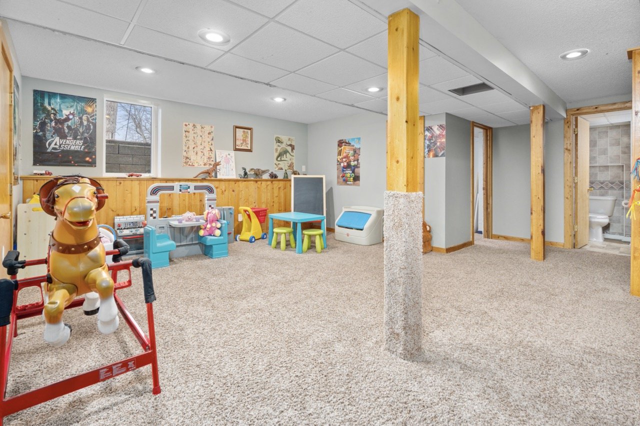 20260409-663RooseveltRd_StCloud_Interior24 Large.jpeg