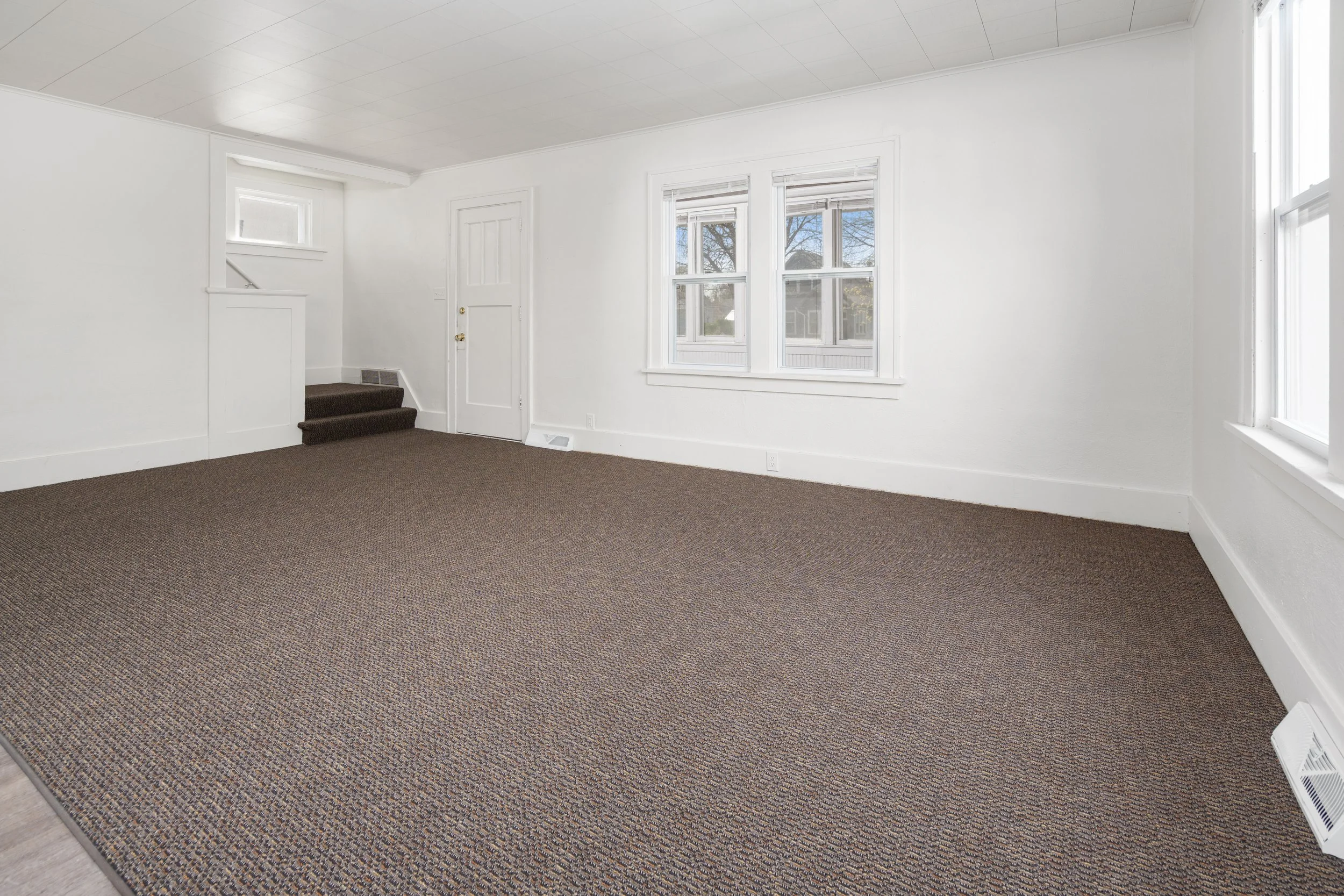 20260428-112_16thAveS_StCloud-Interior-5.jpg