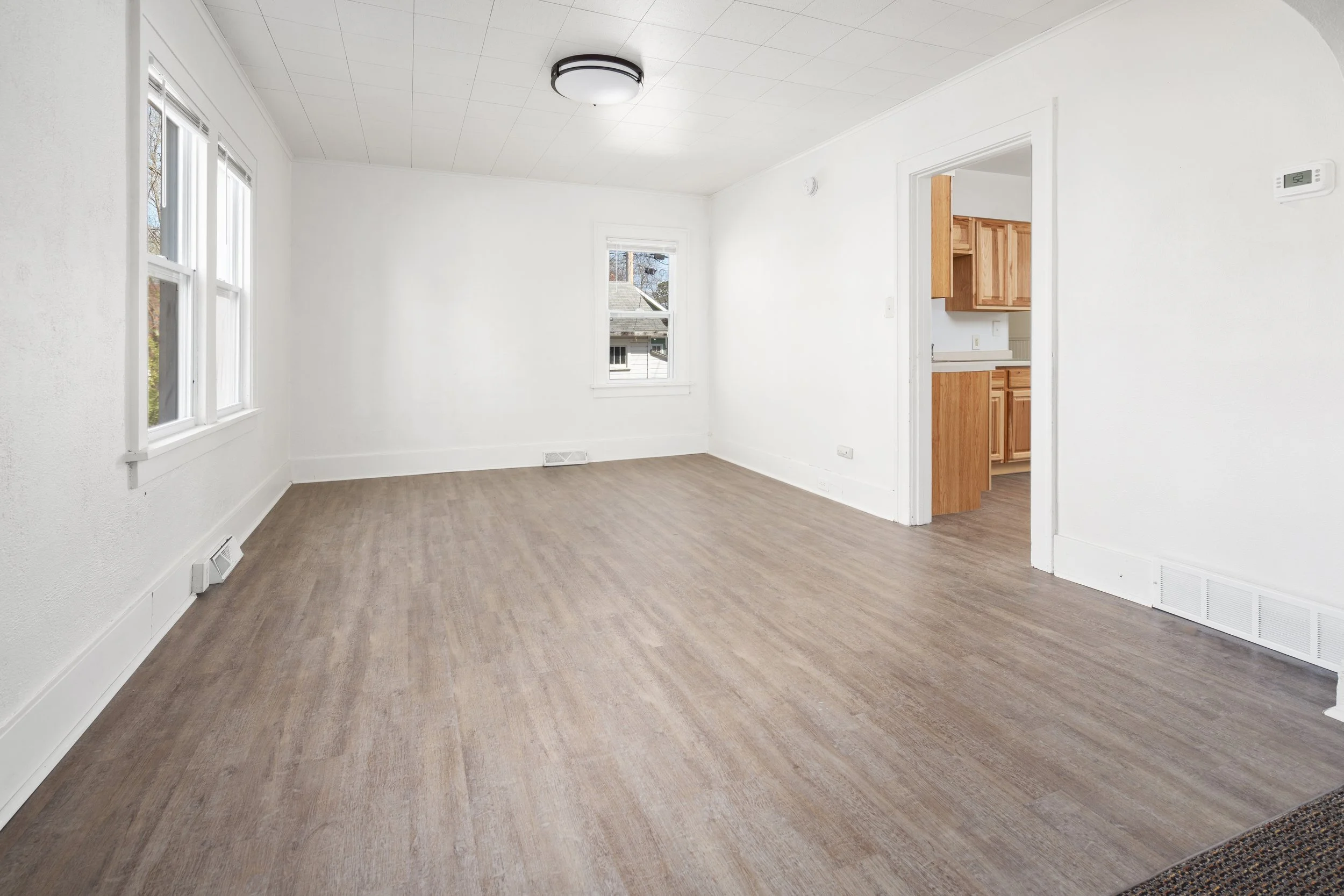 20260428-112_16thAveS_StCloud-Interior-7.jpg