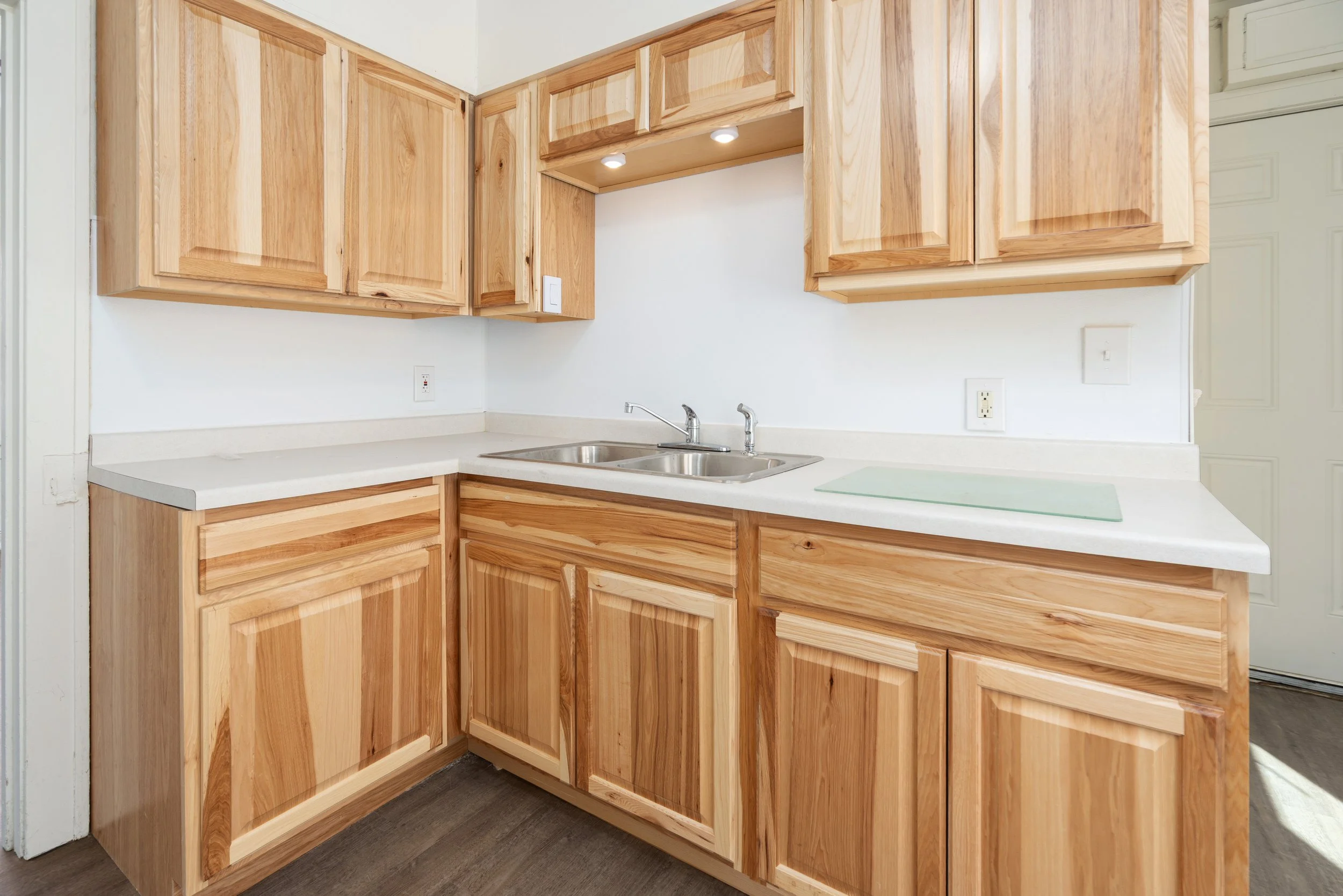 20260428-112_16thAveS_StCloud-Interior-10.jpg